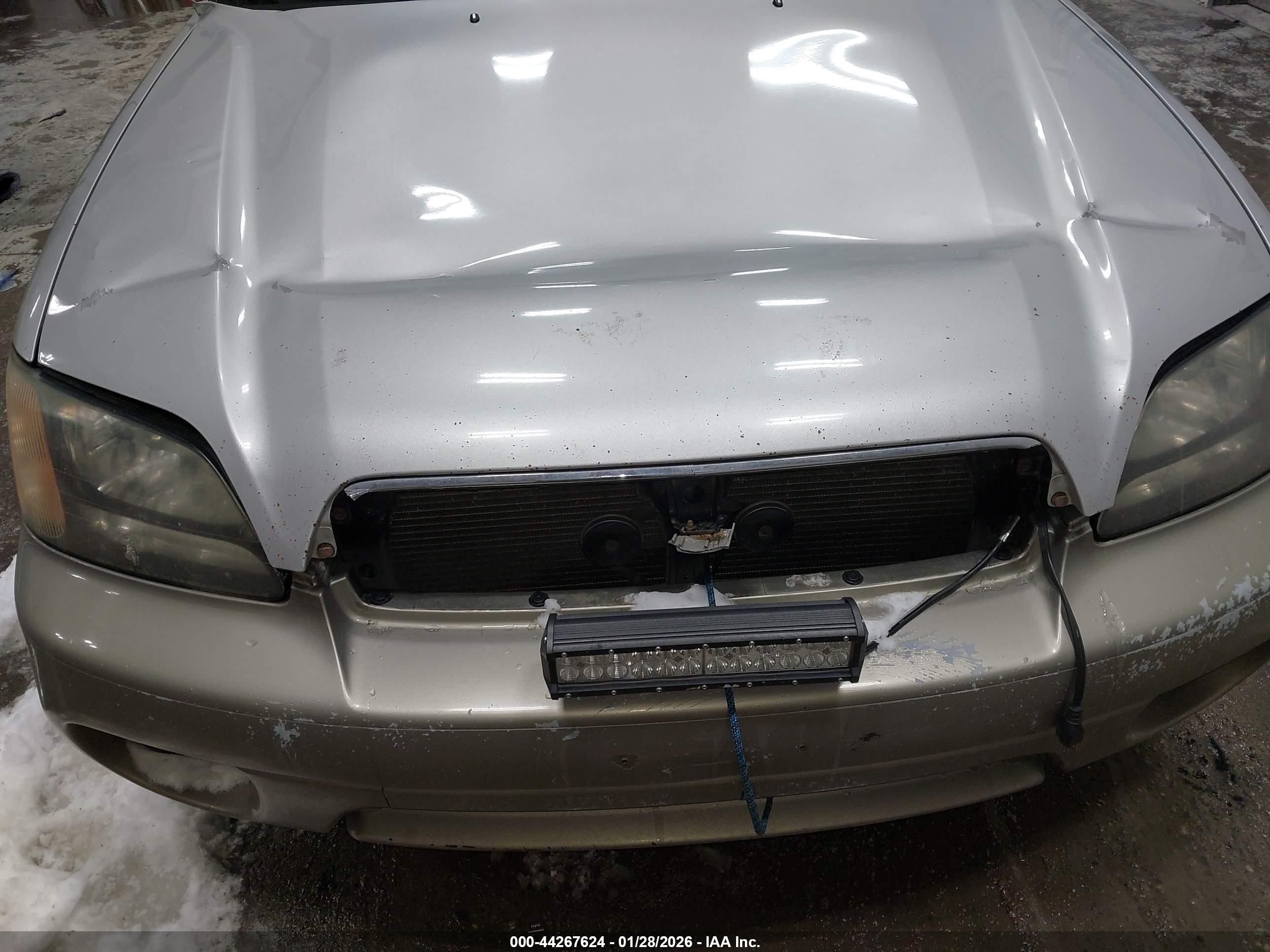 SUBARU OUTBACK image 6