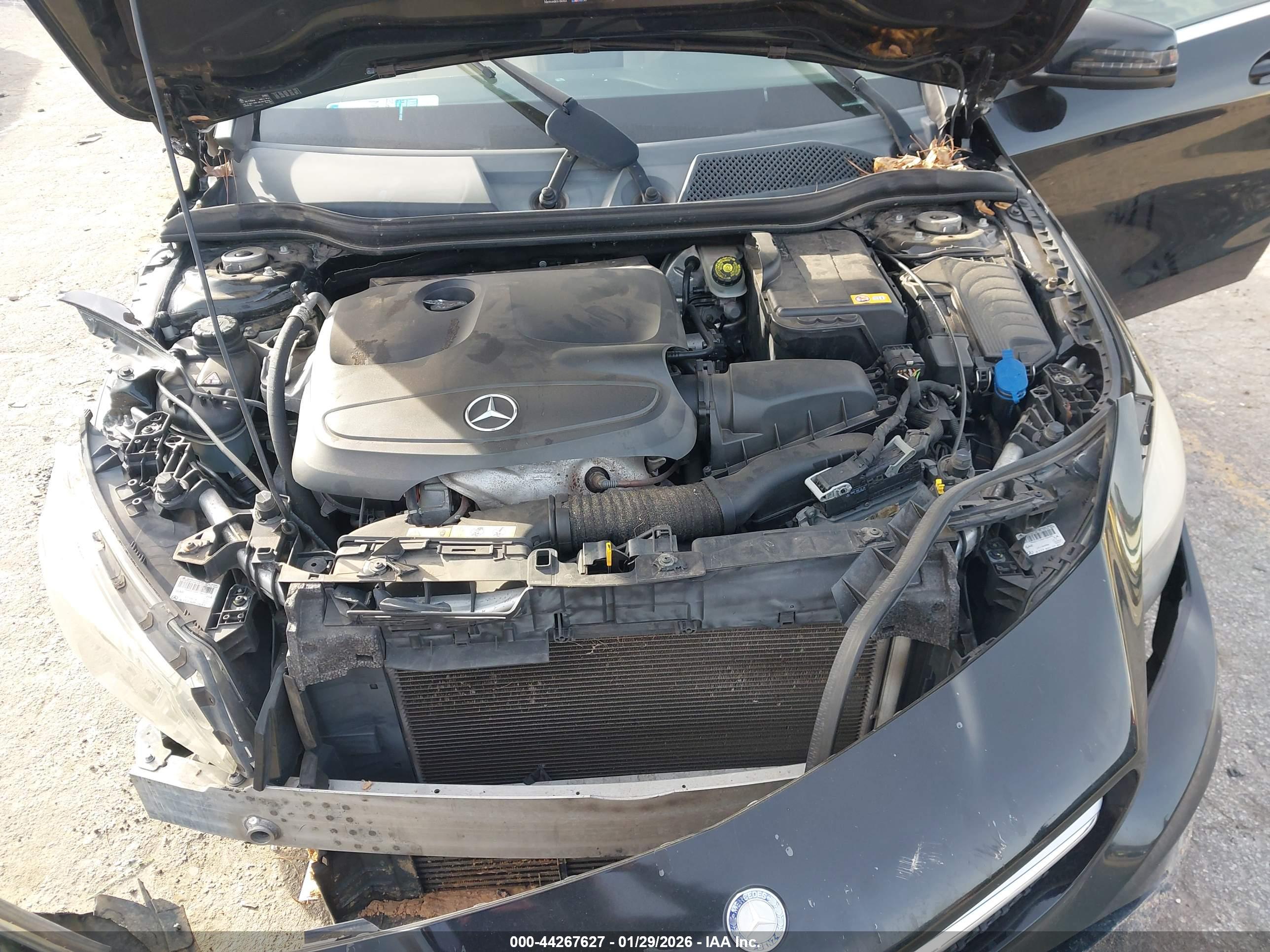 MERCEDES-BENZ CLA image 10