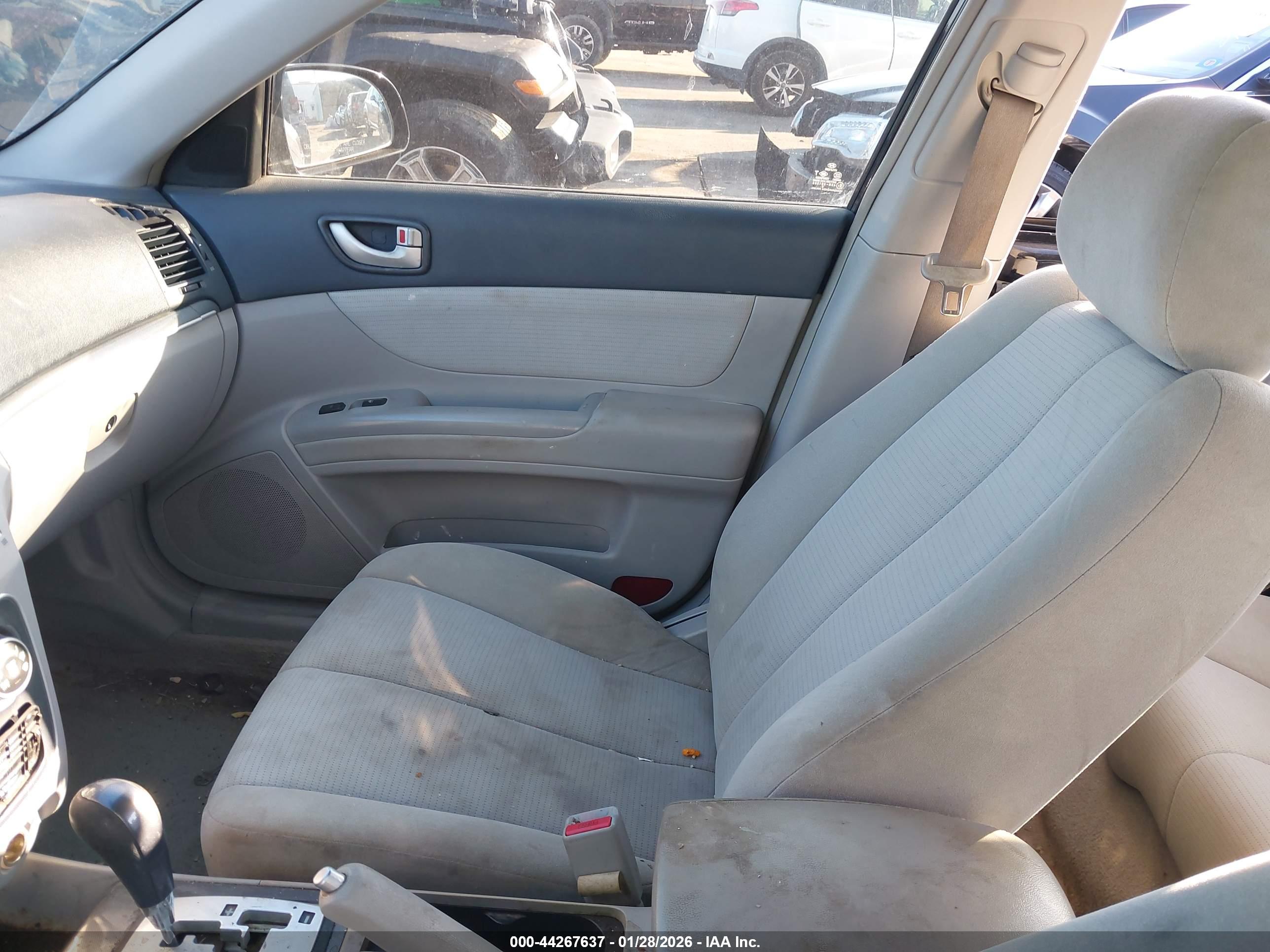 HYUNDAI SONATA image 5