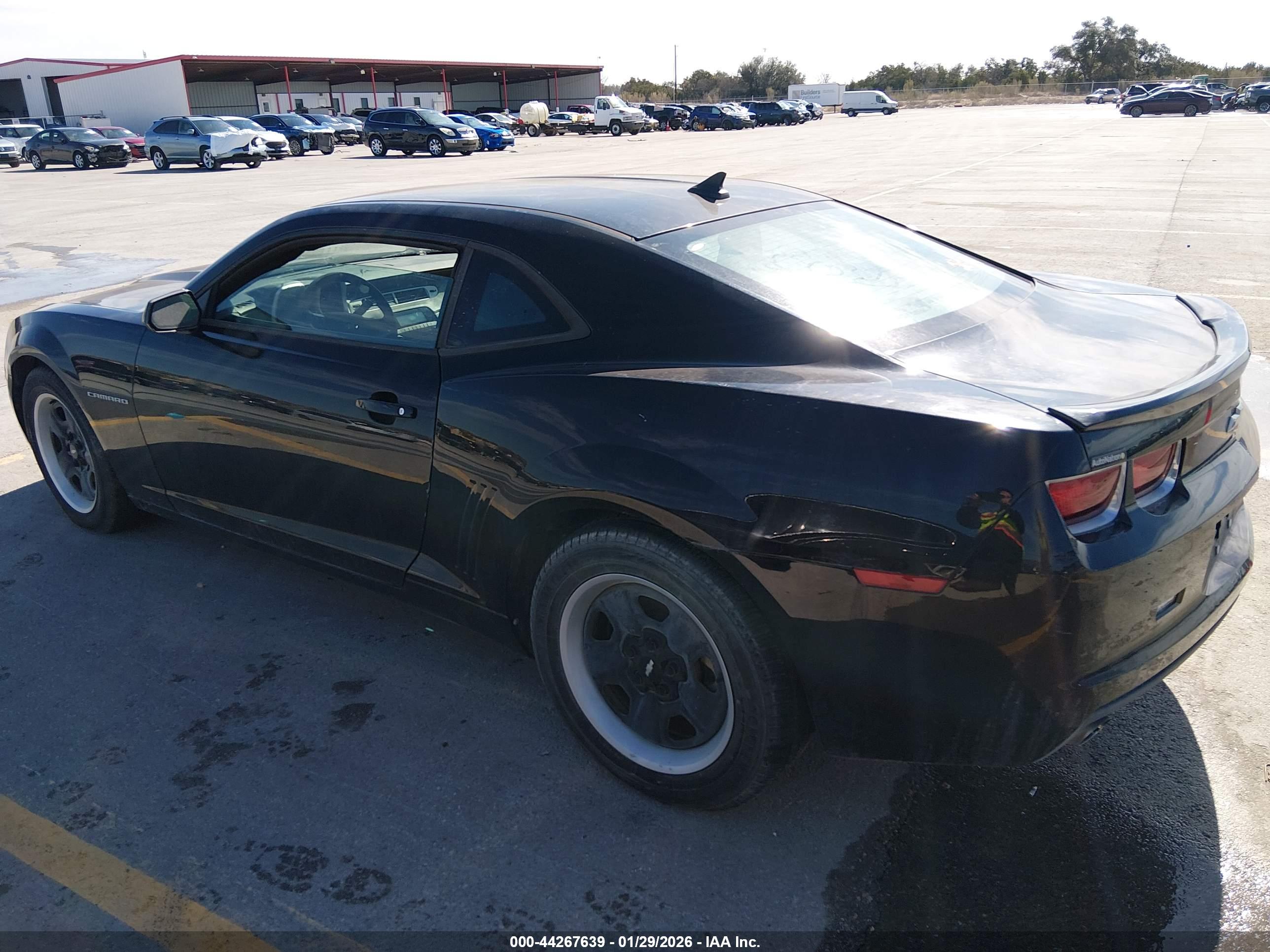 CHEVROLET CAMARO image 3
