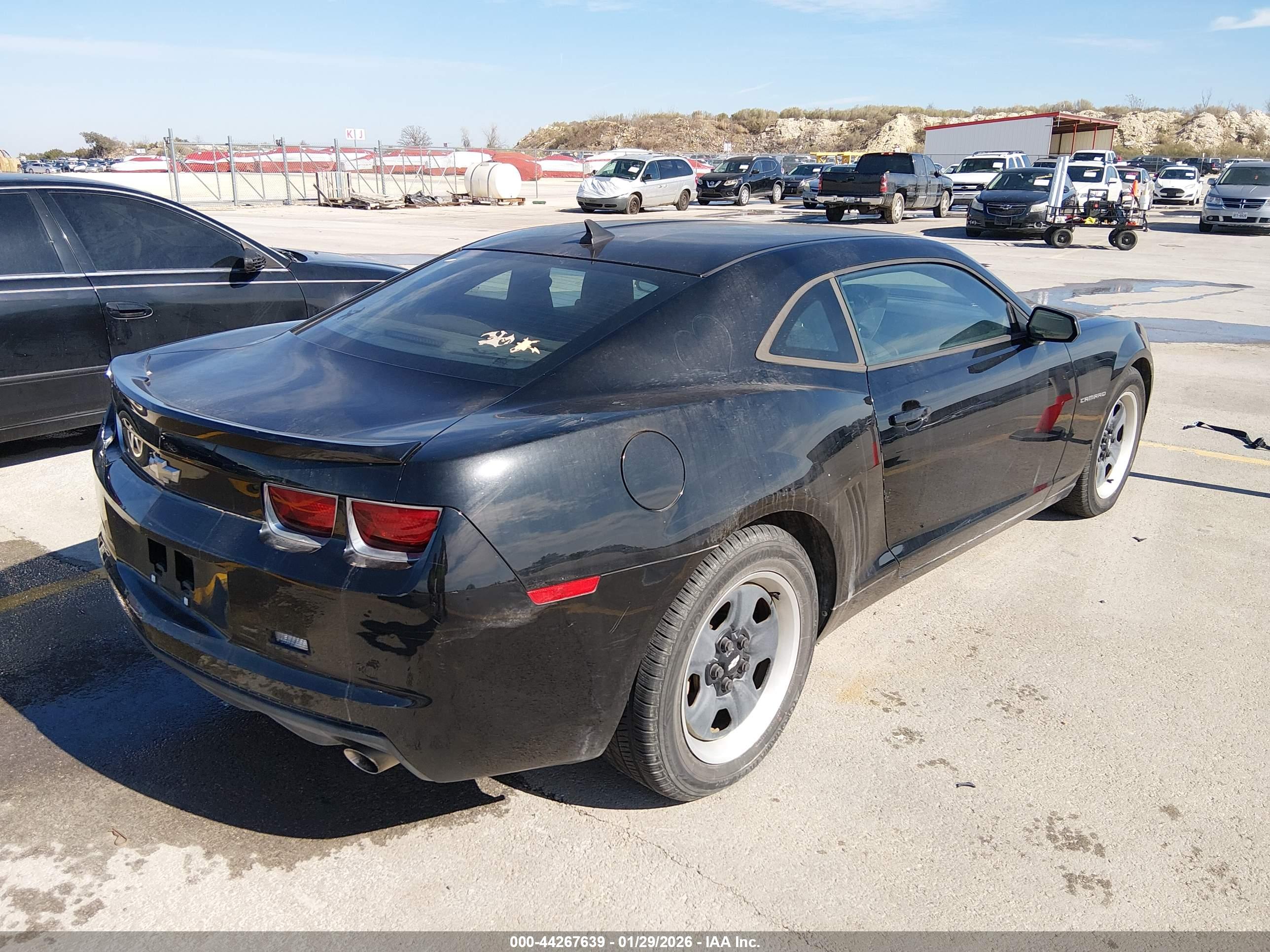 CHEVROLET CAMARO image 4