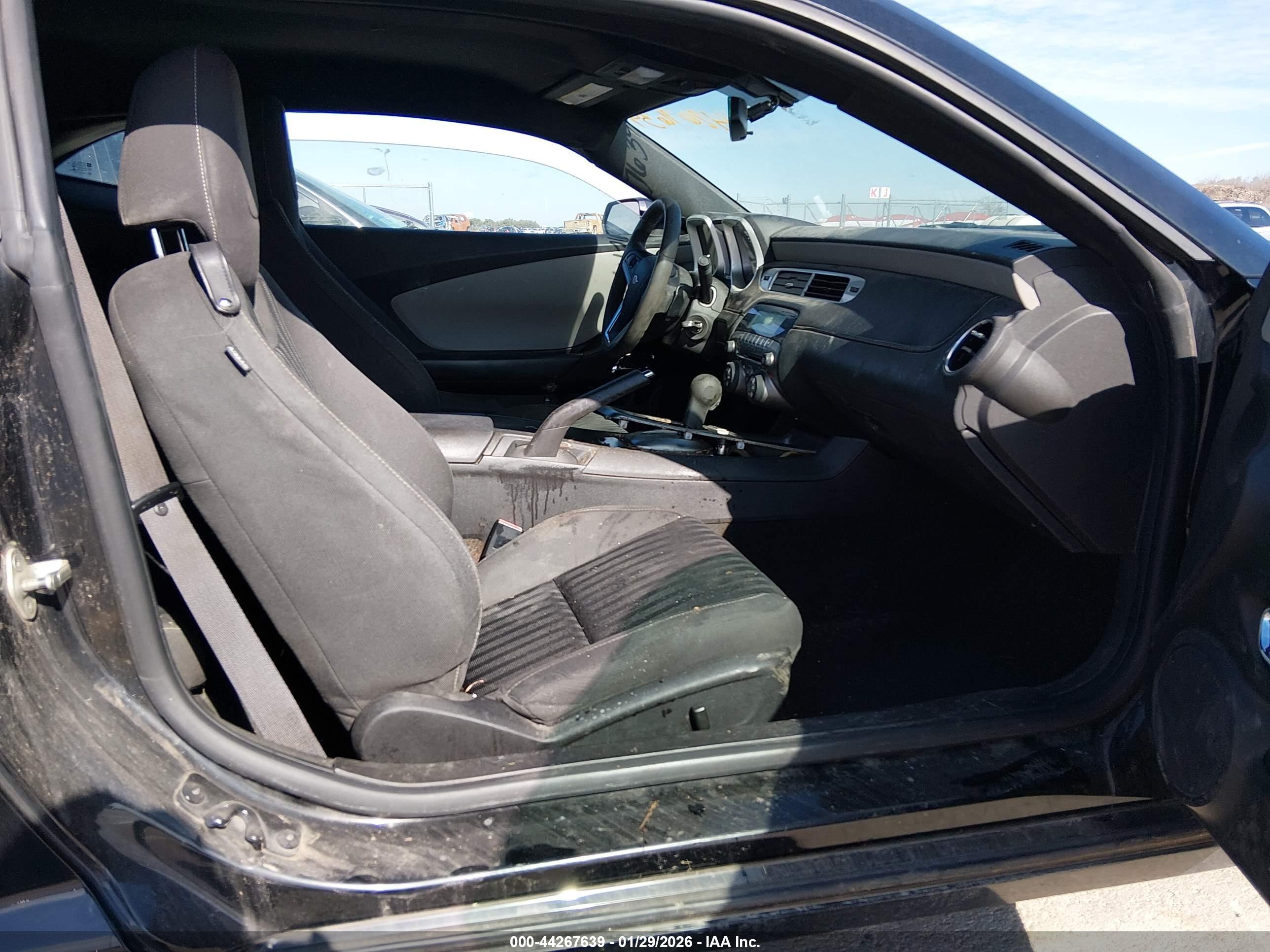 CHEVROLET CAMARO image 5