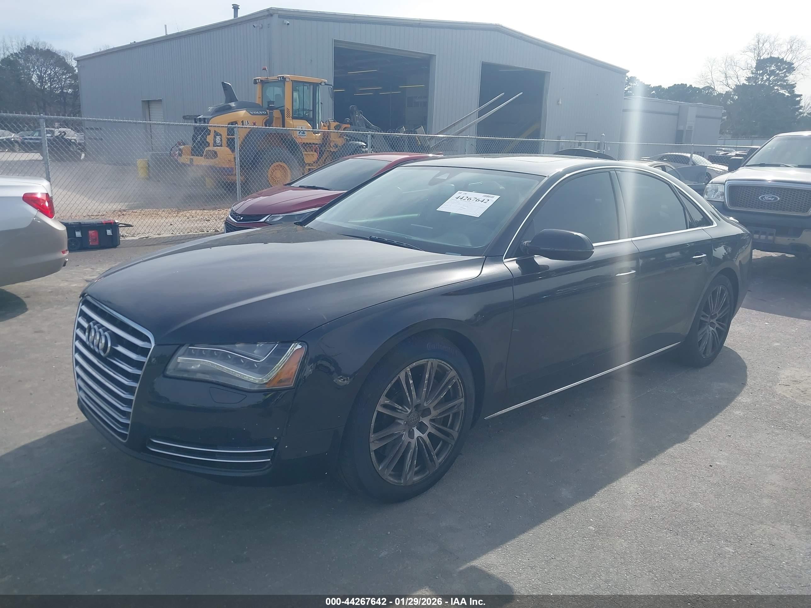 AUDI A8 image 2
