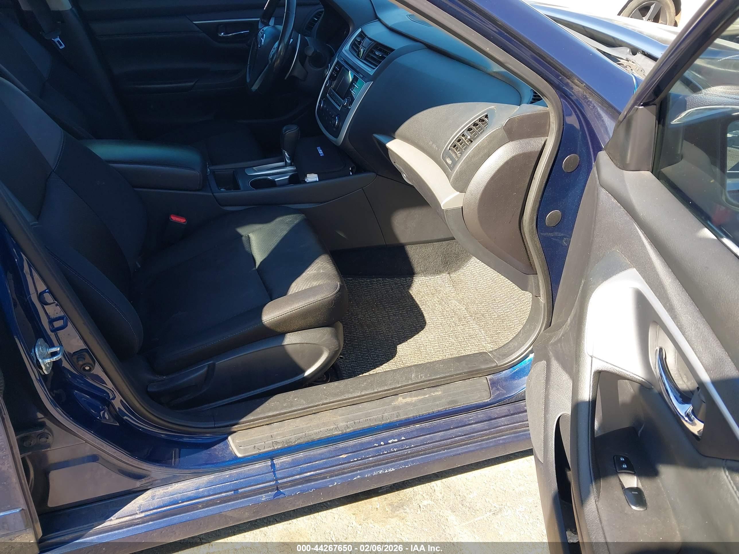 NISSAN ALTIMA image 5