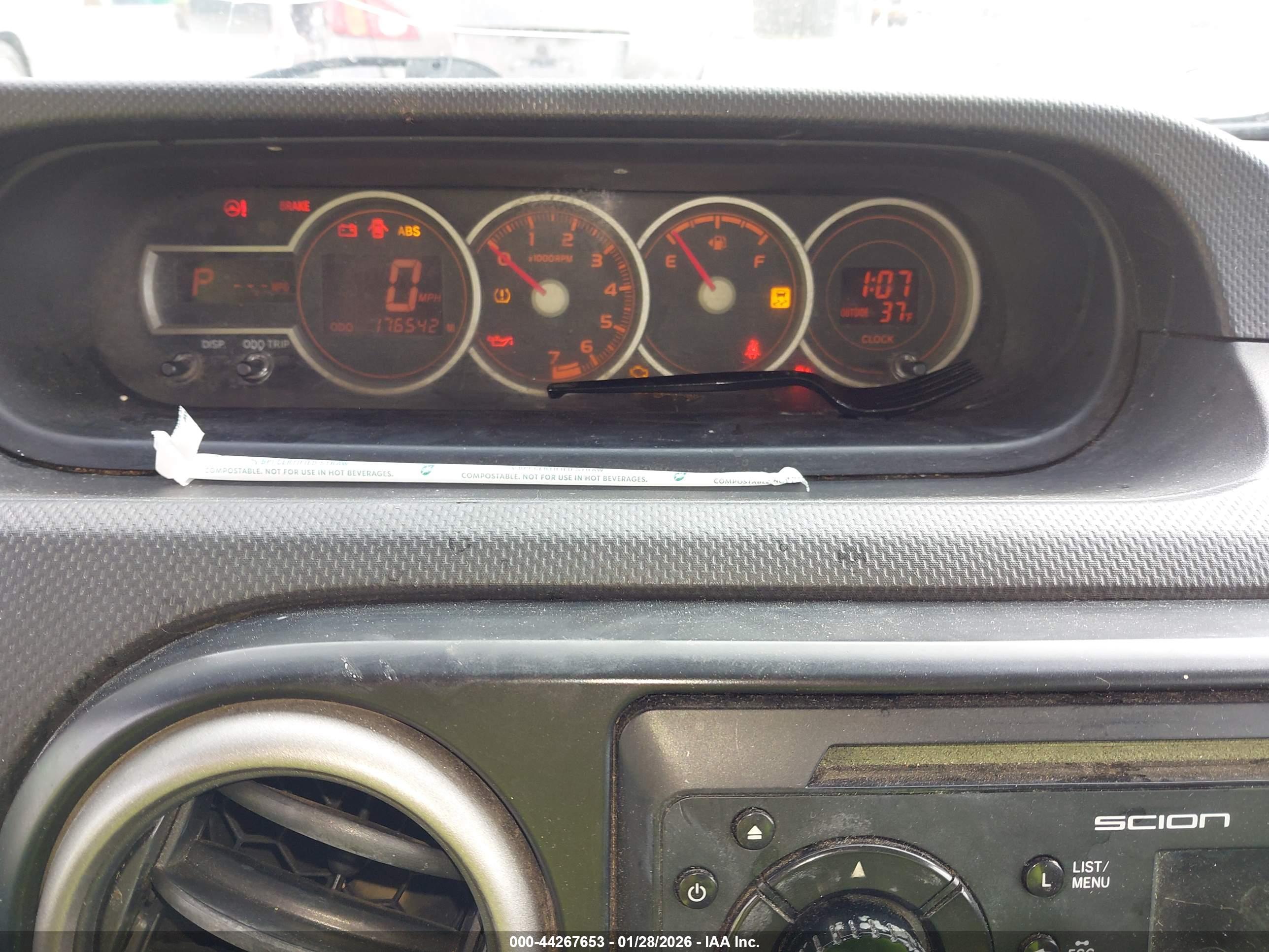 SCION XB image 7