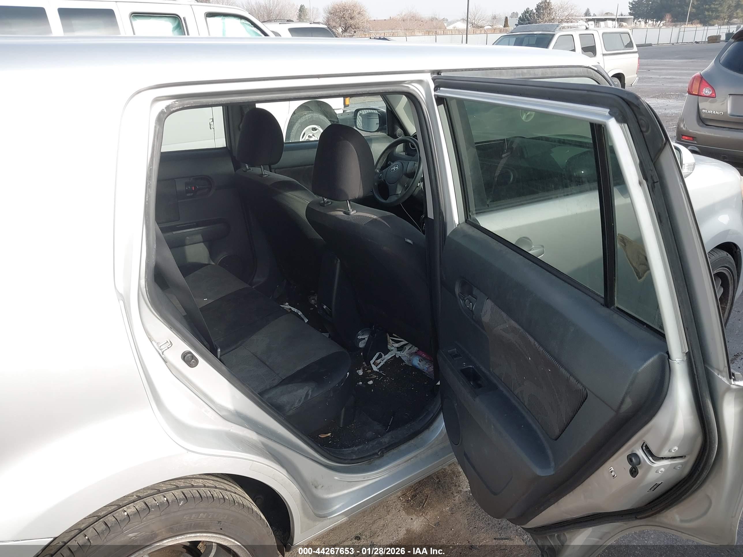SCION XB image 8
