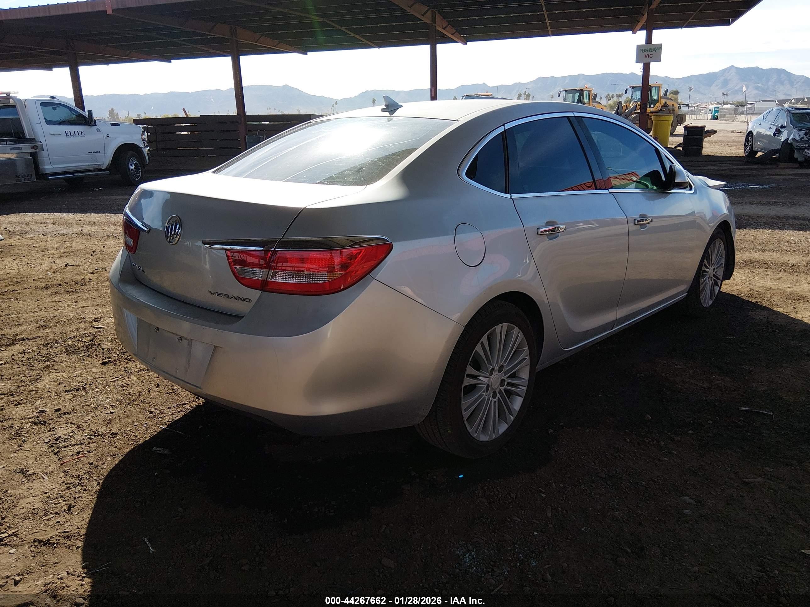 BUICK VERANO image 4