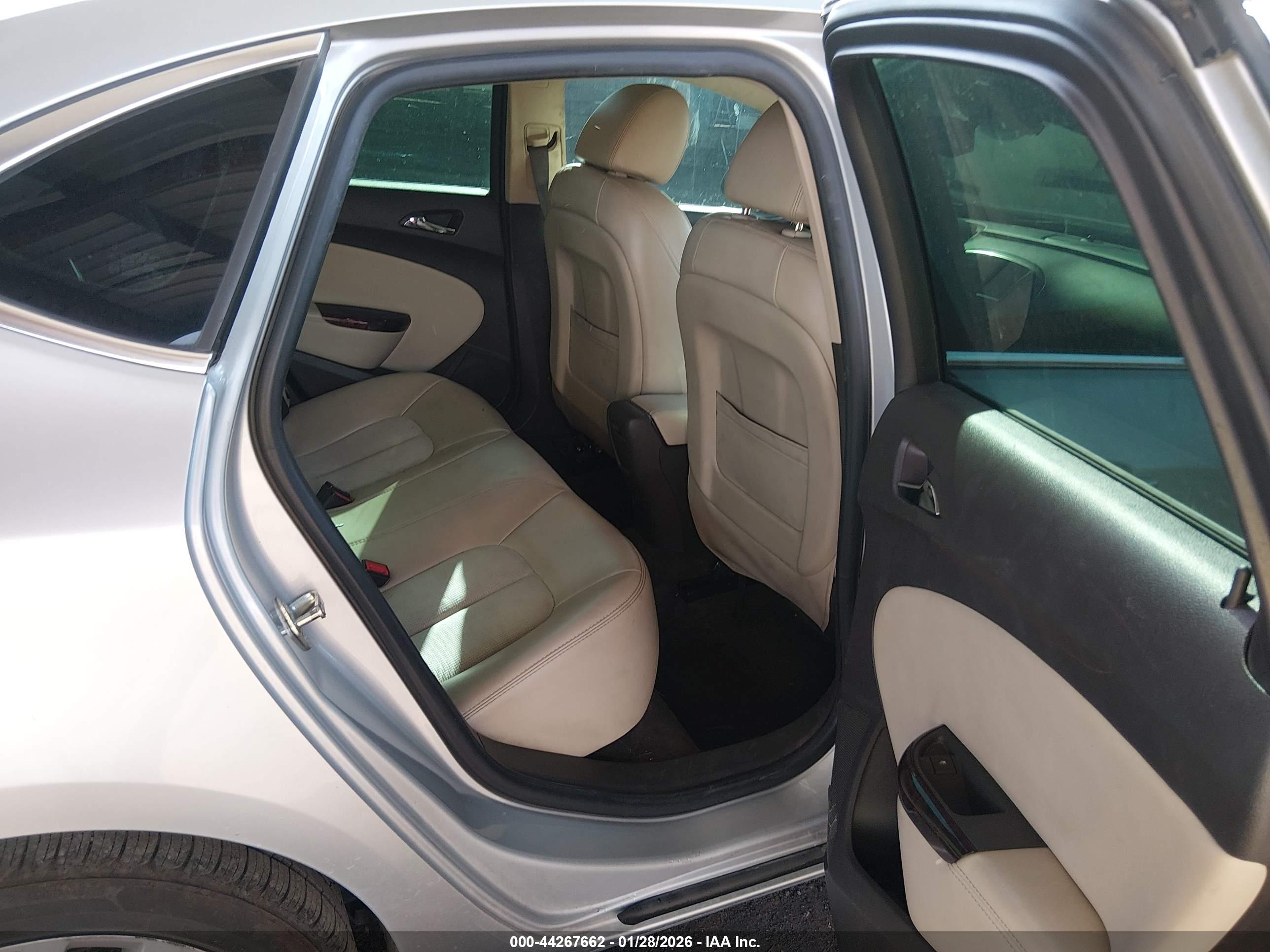 BUICK VERANO image 8