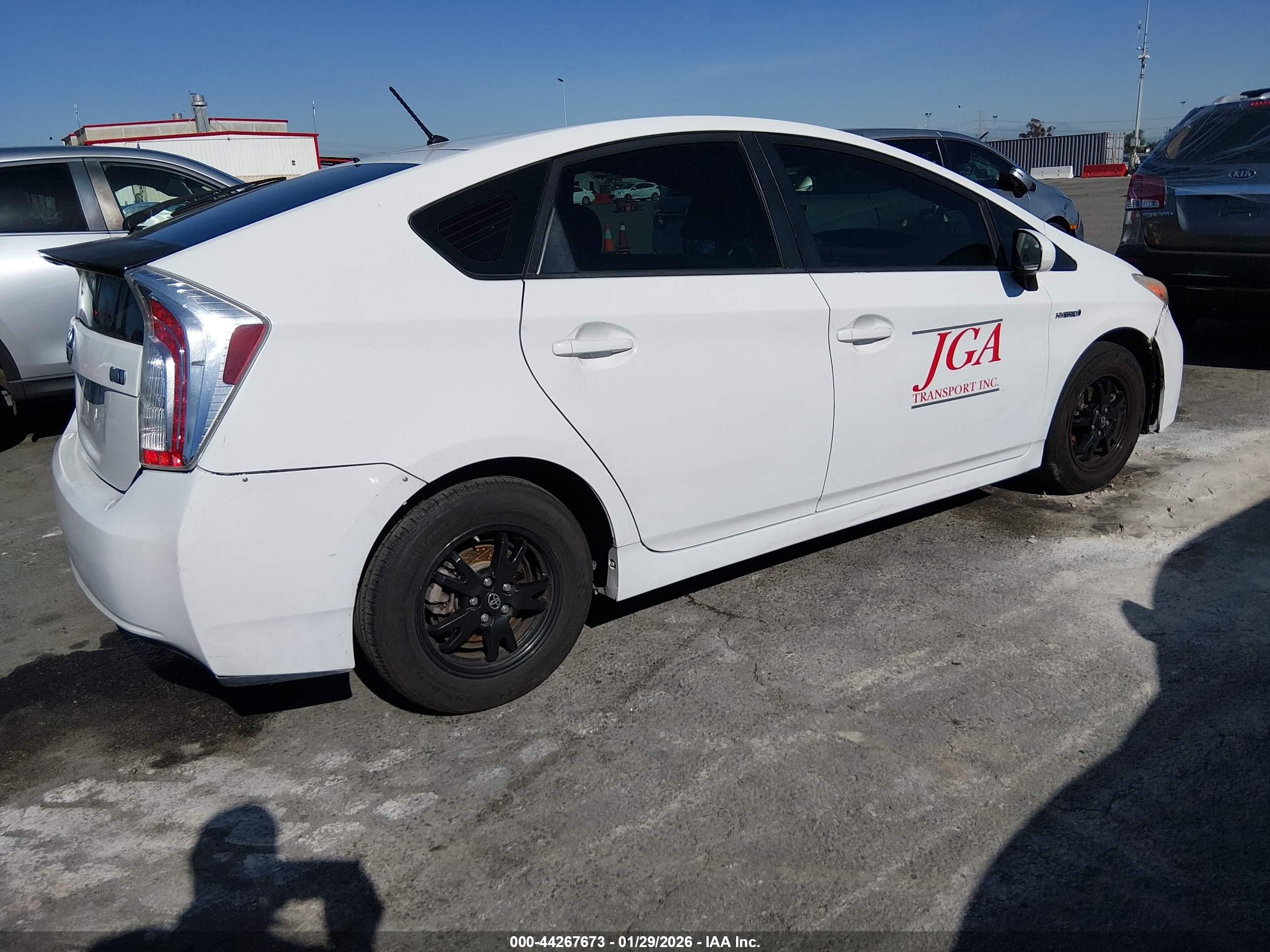 TOYOTA PRIUS image 4