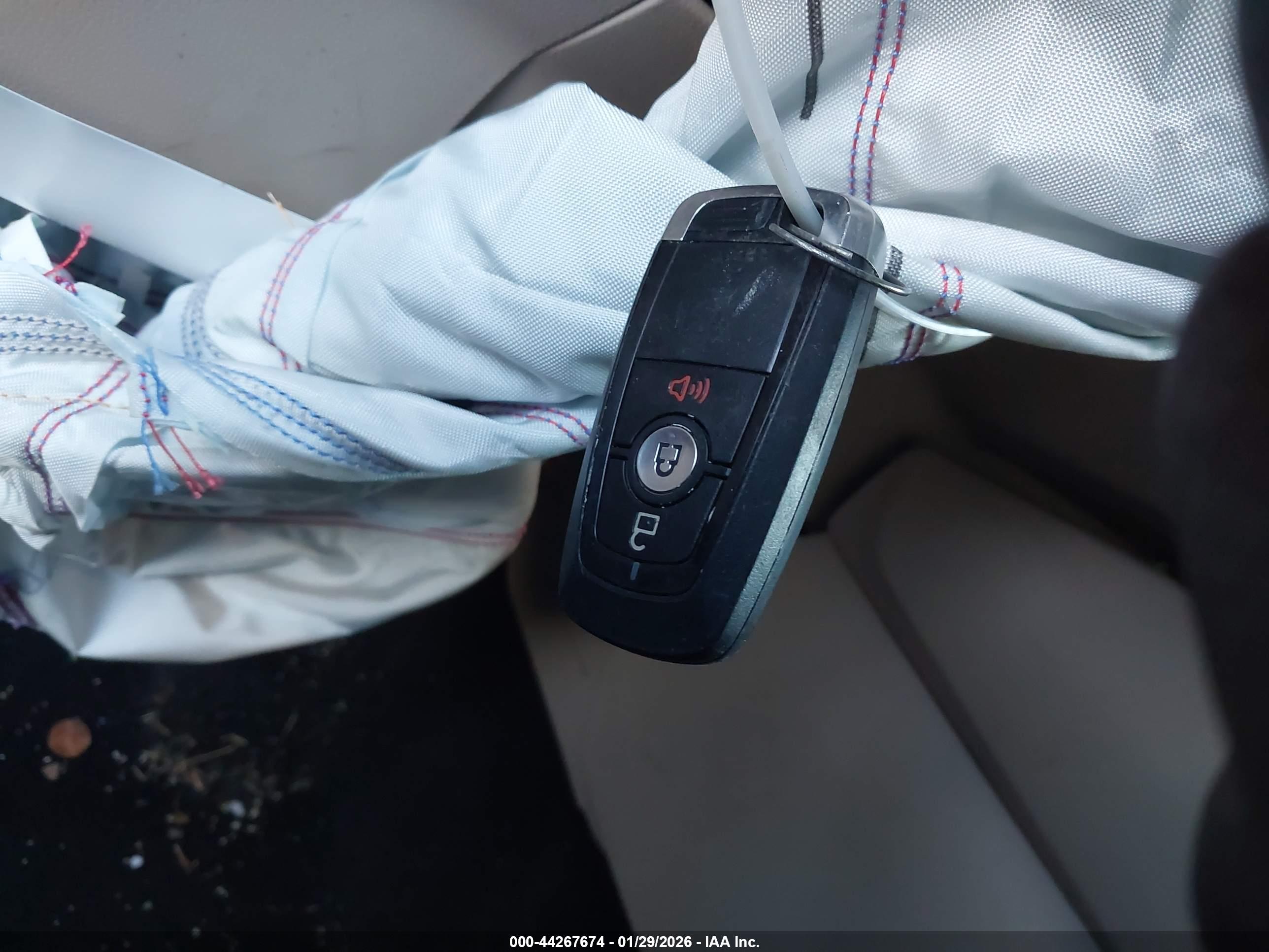 FORD ESCAPE image 11