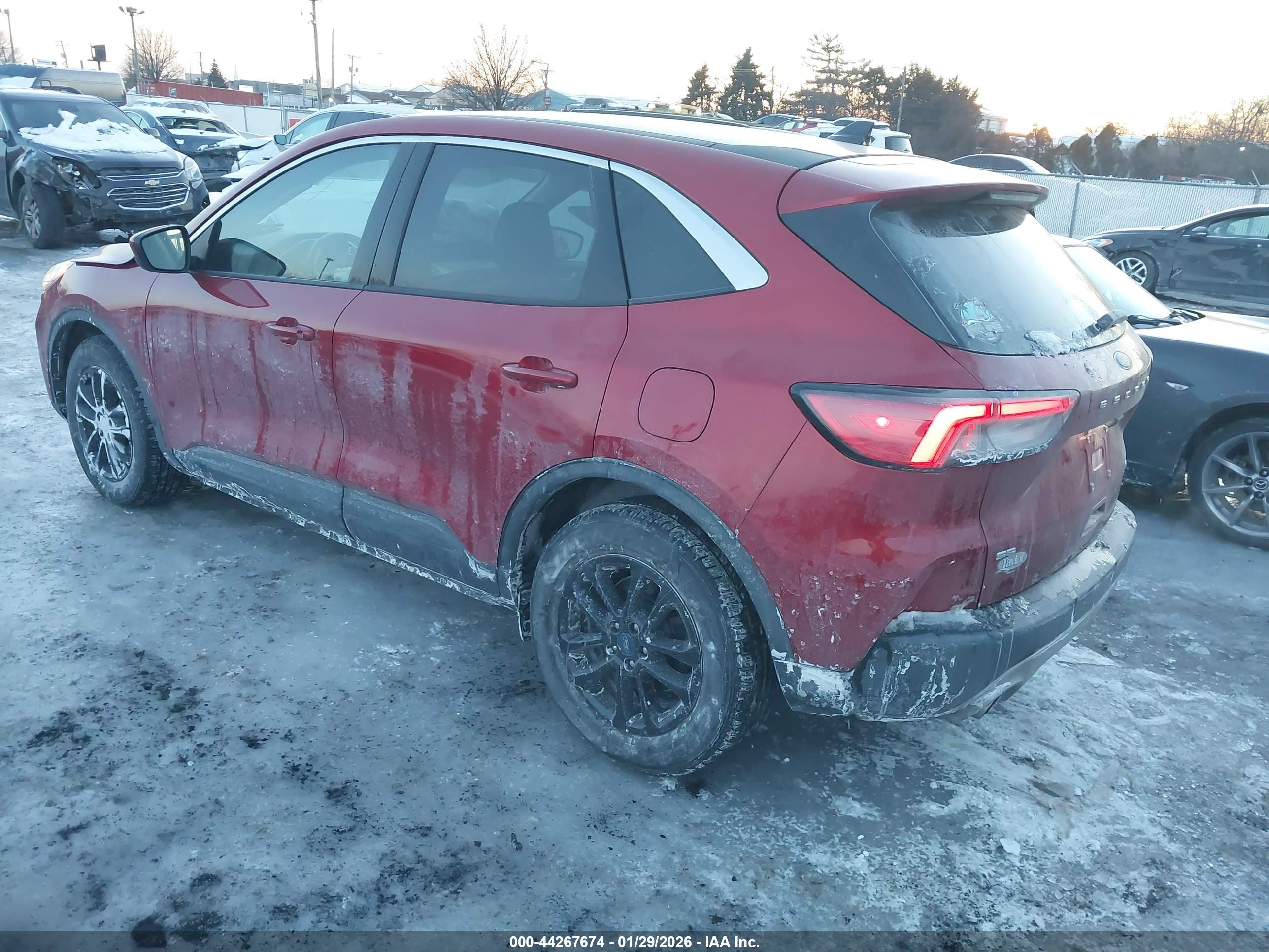 FORD ESCAPE image 3