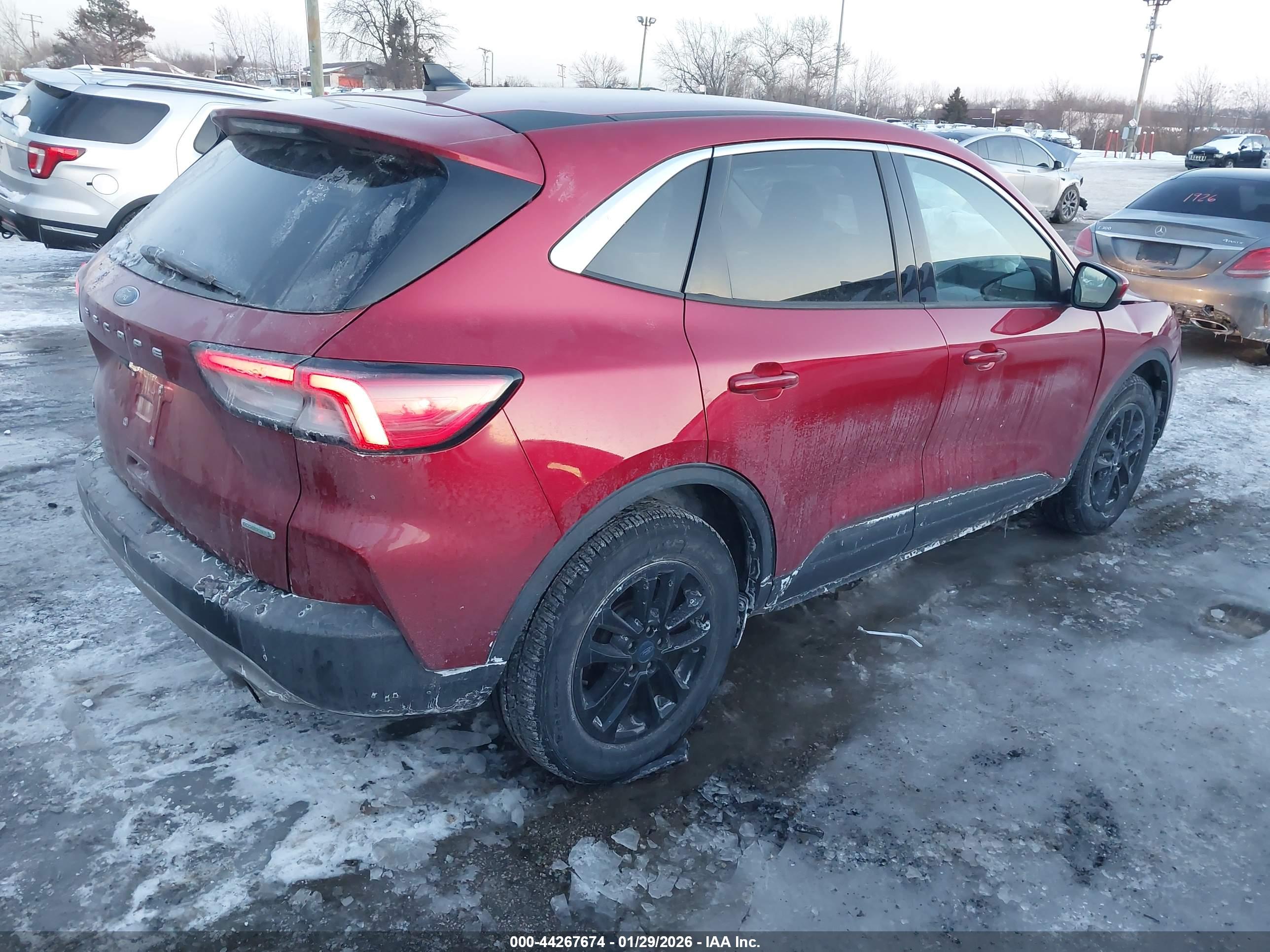 FORD ESCAPE image 4