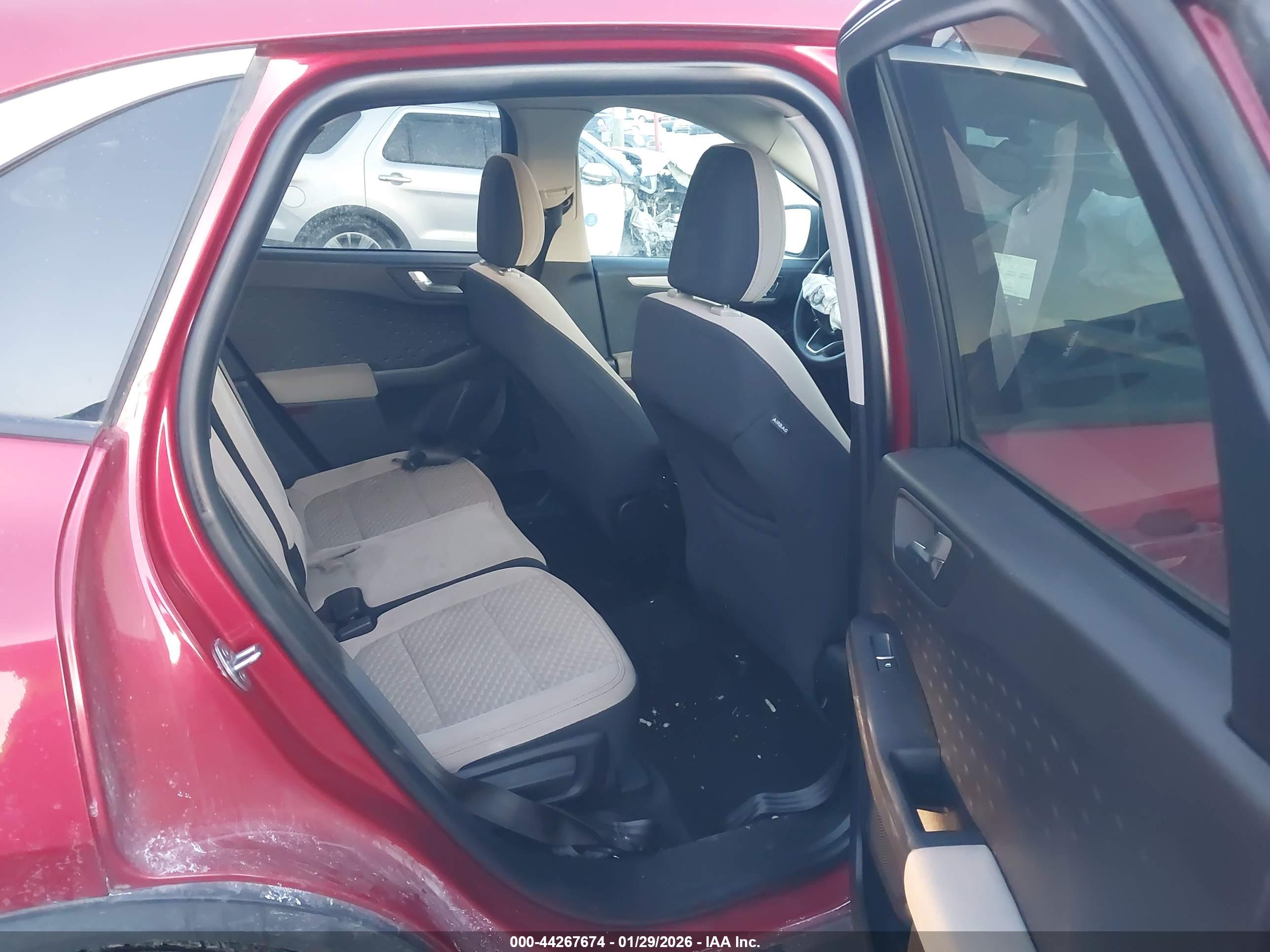 FORD ESCAPE image 8