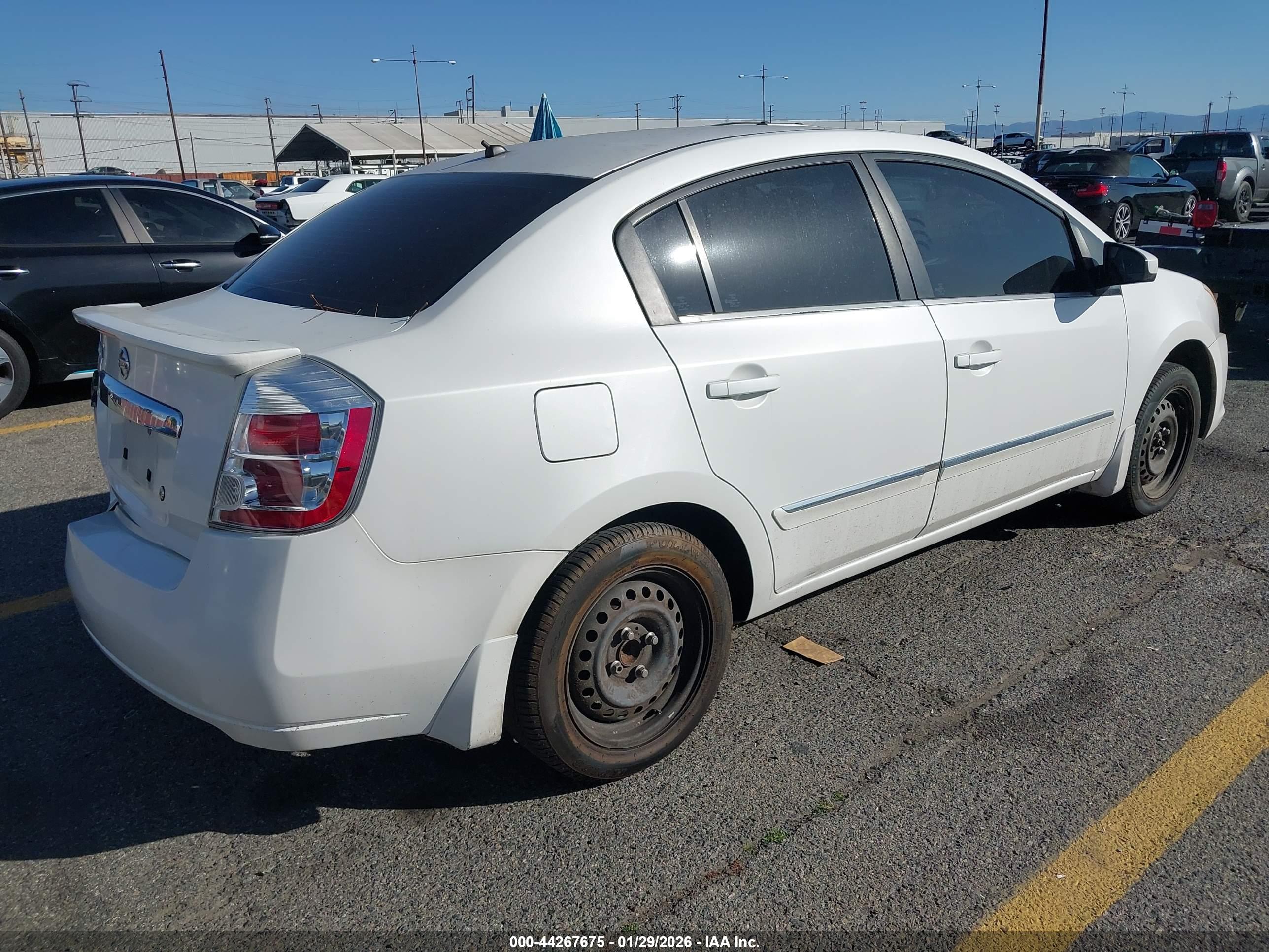 NISSAN SENTRA image 4