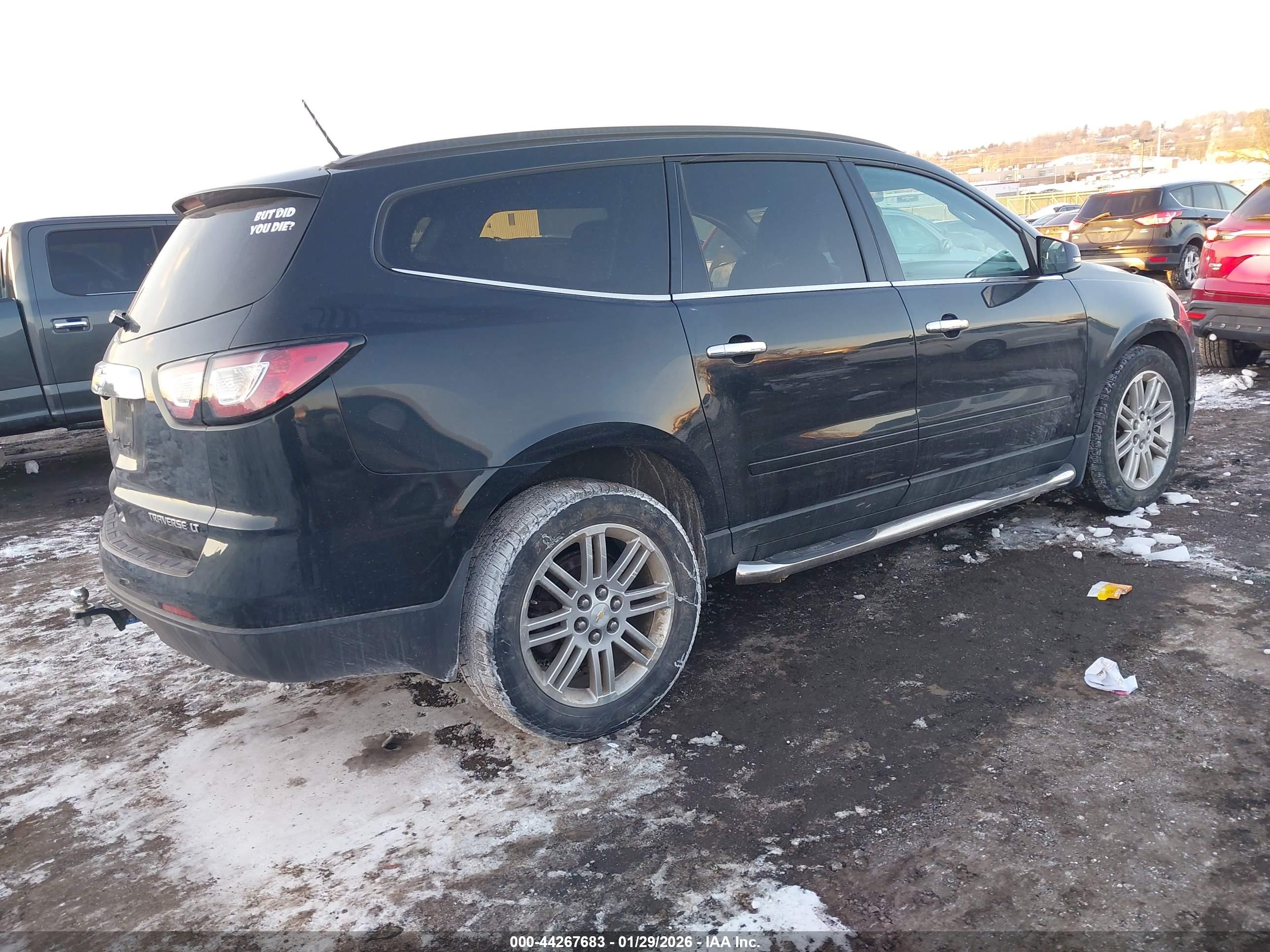 CHEVROLET TRAVERSE image 4