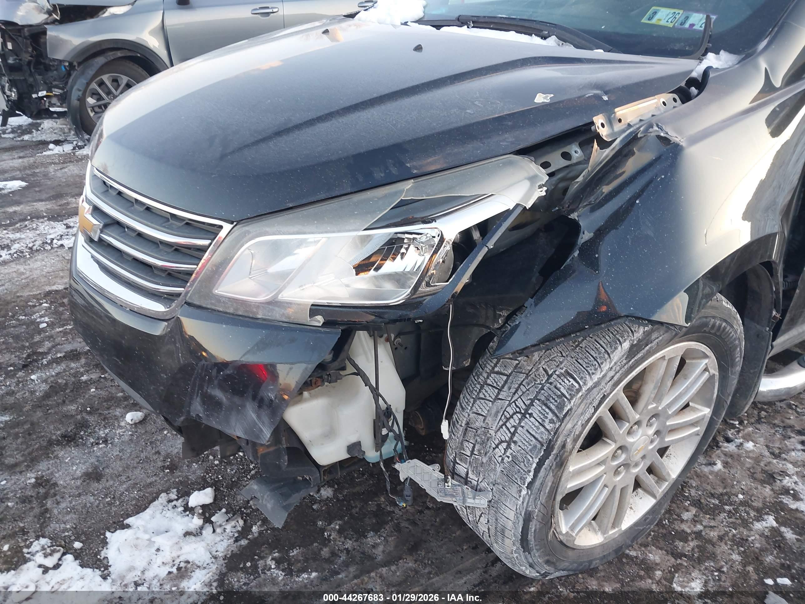 CHEVROLET TRAVERSE image 6