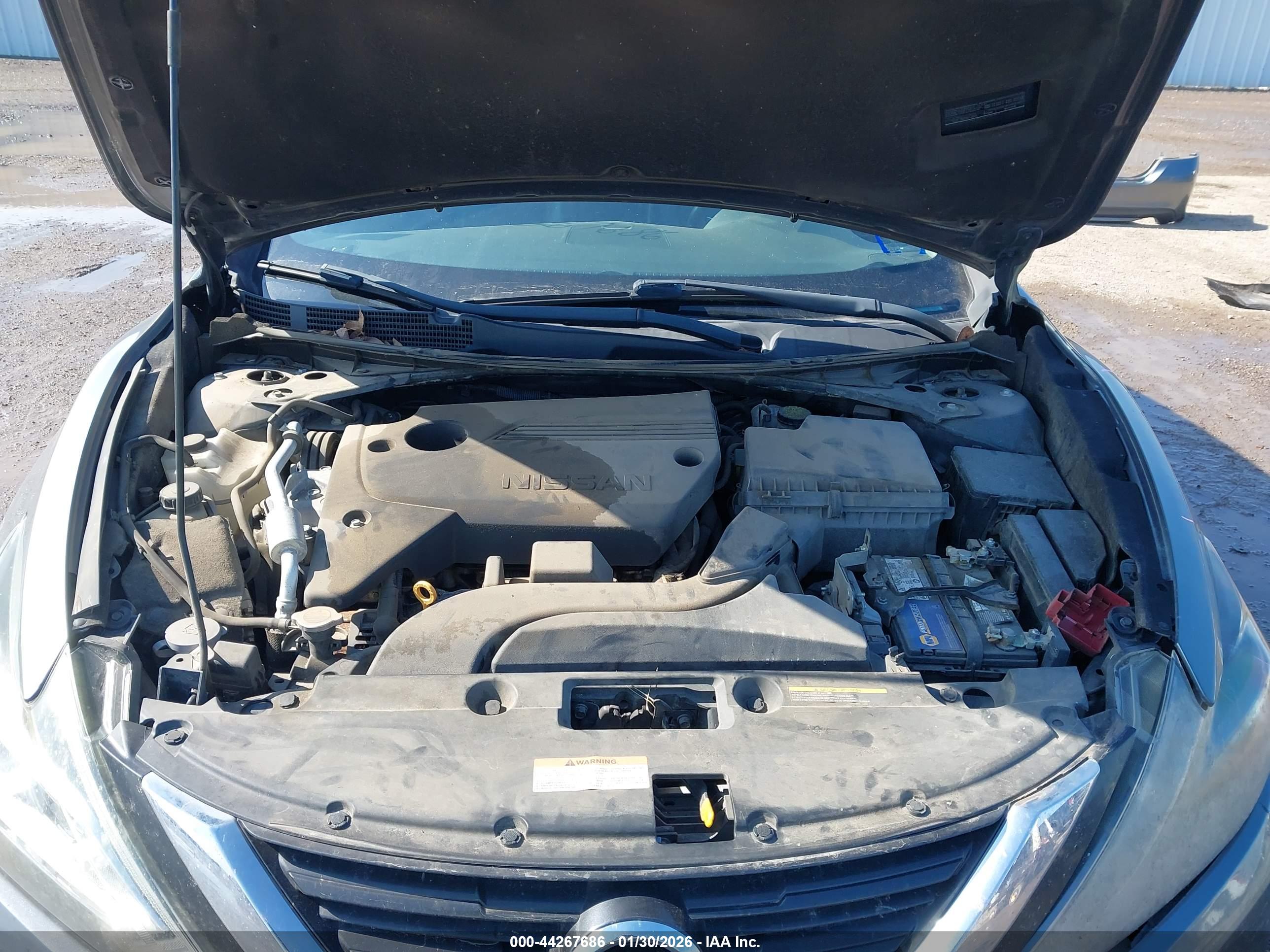 NISSAN ALTIMA image 10