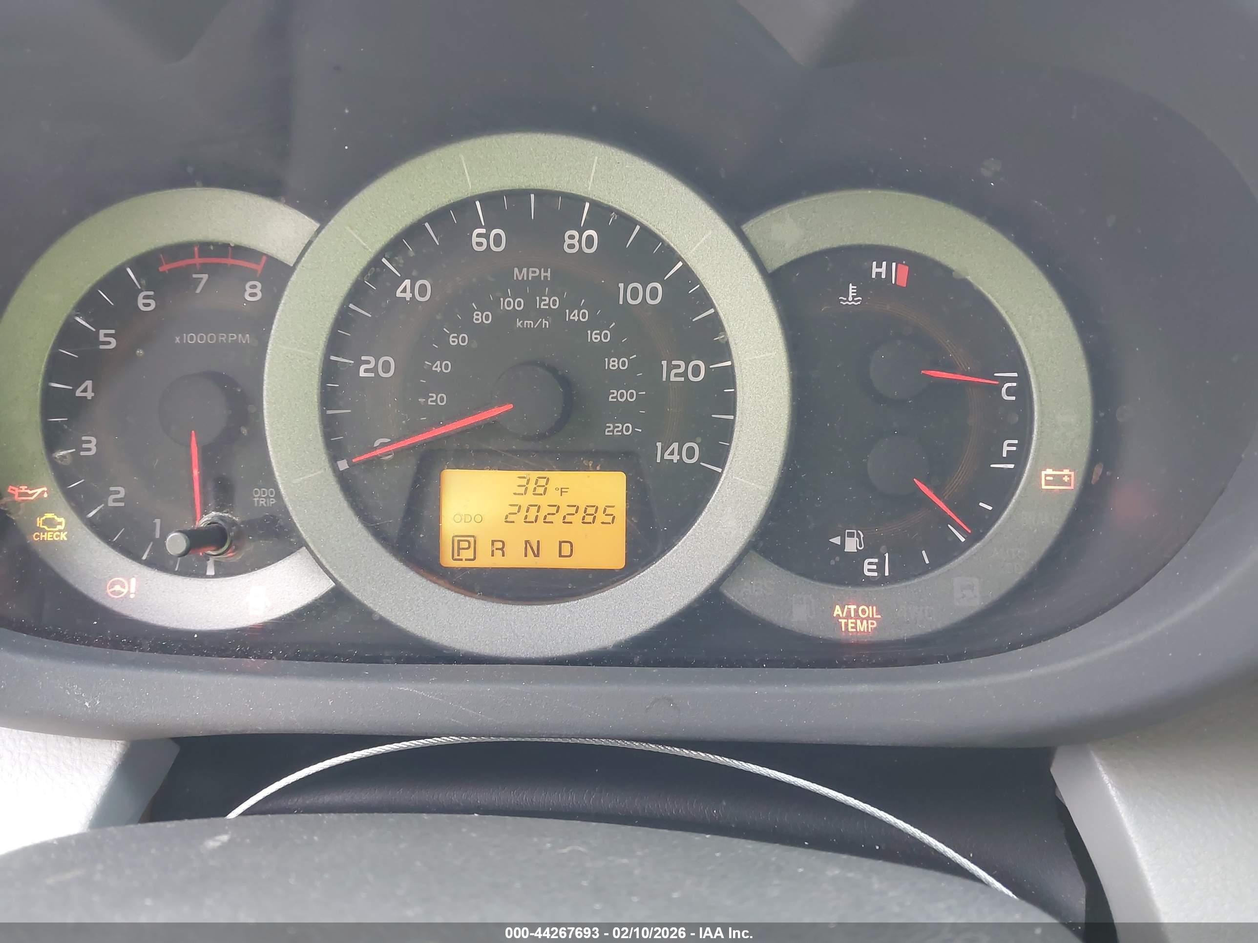 TOYOTA RAV4 image 7