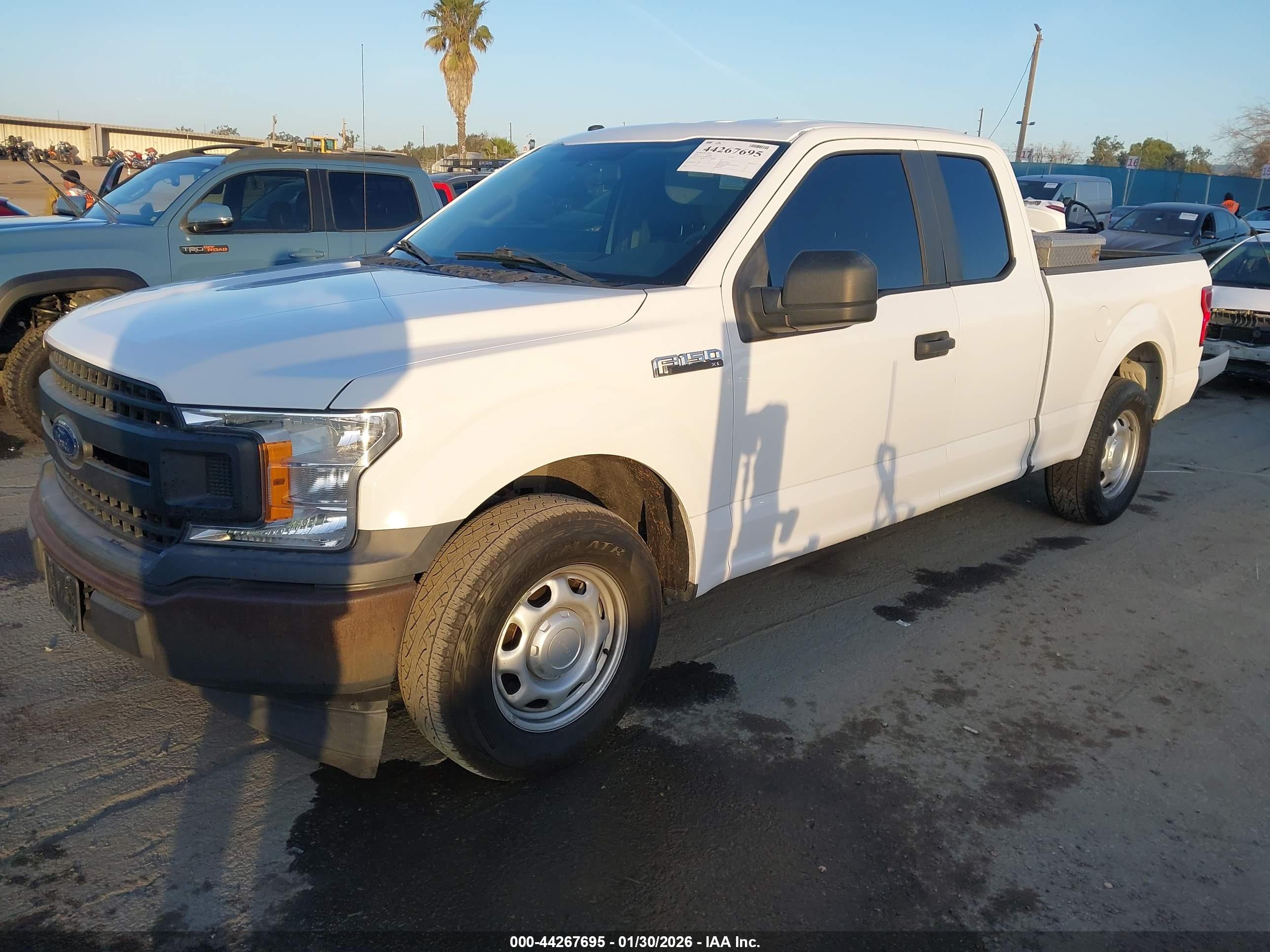 FORD F-150 image 2
