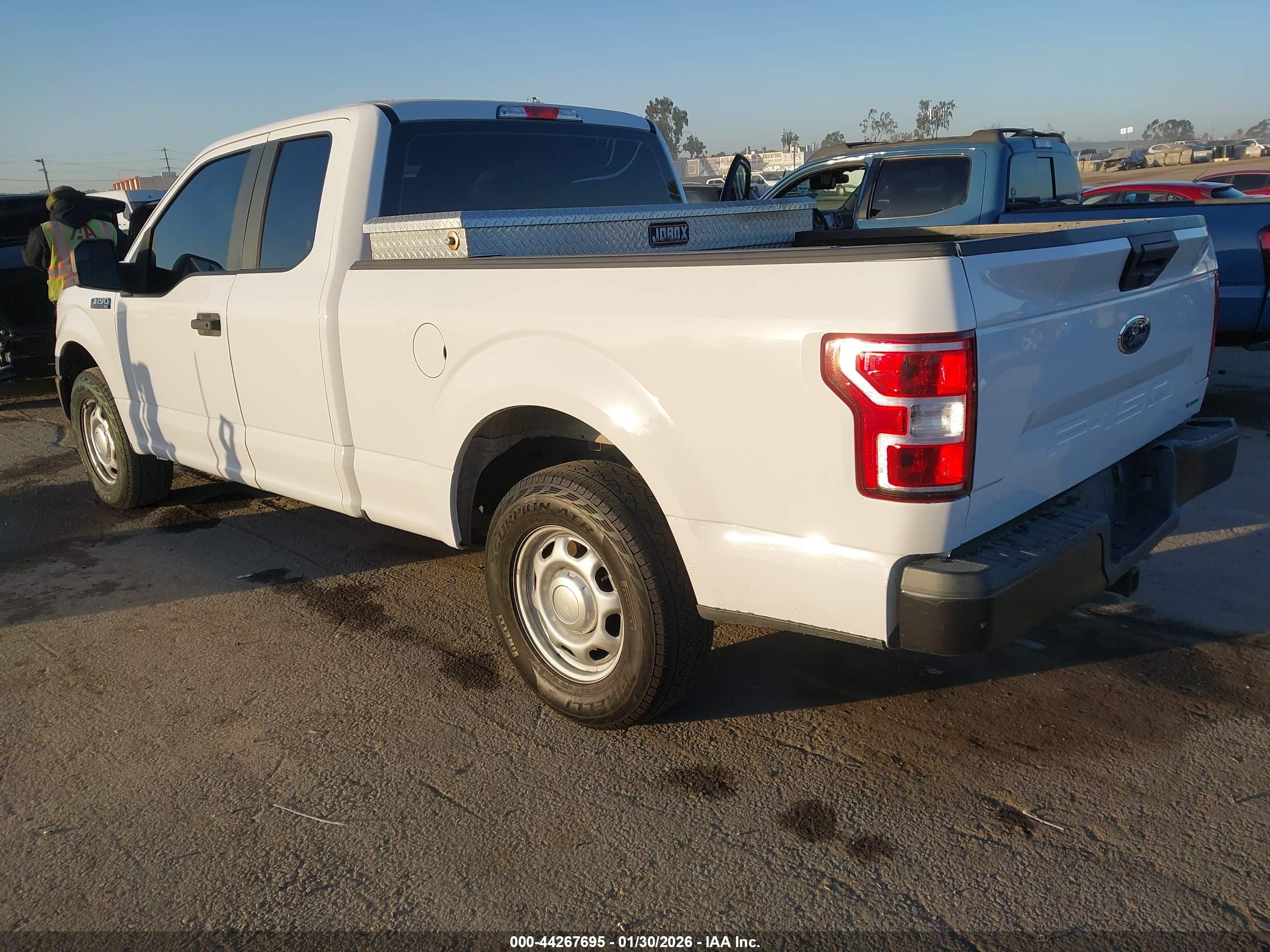 FORD F-150 image 3