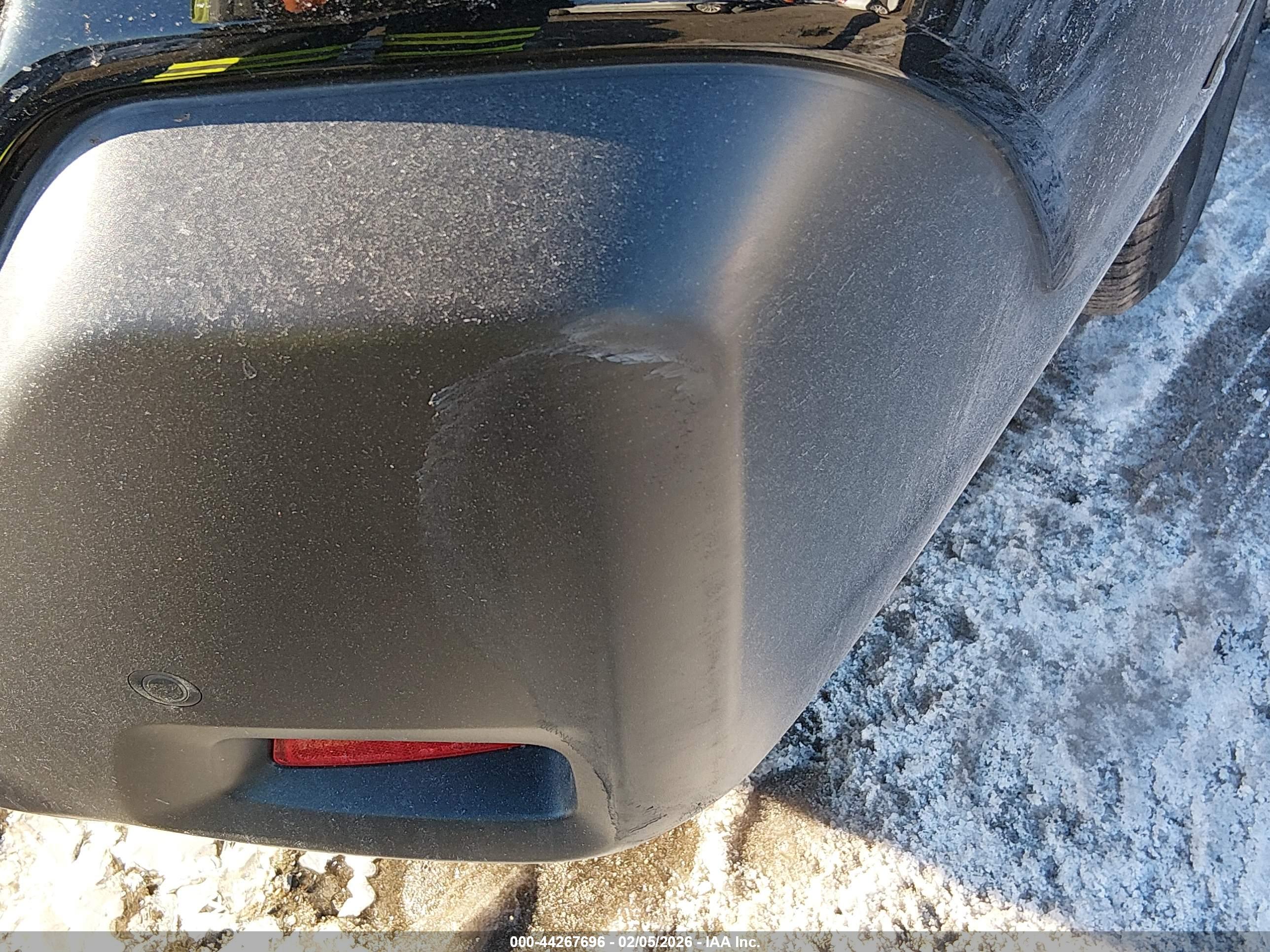 SUBARU OUTBACK image 6