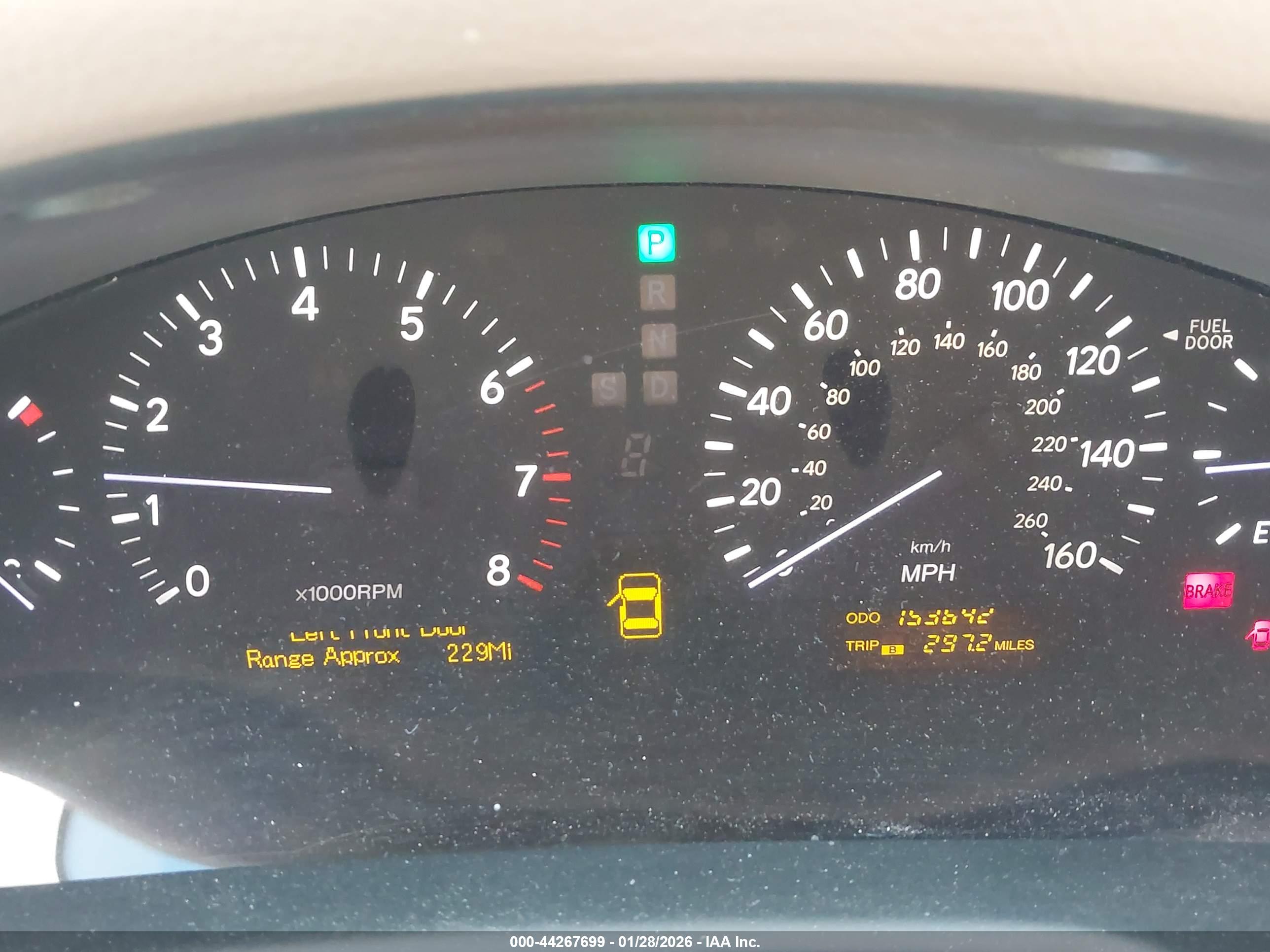 LEXUS LS image 7