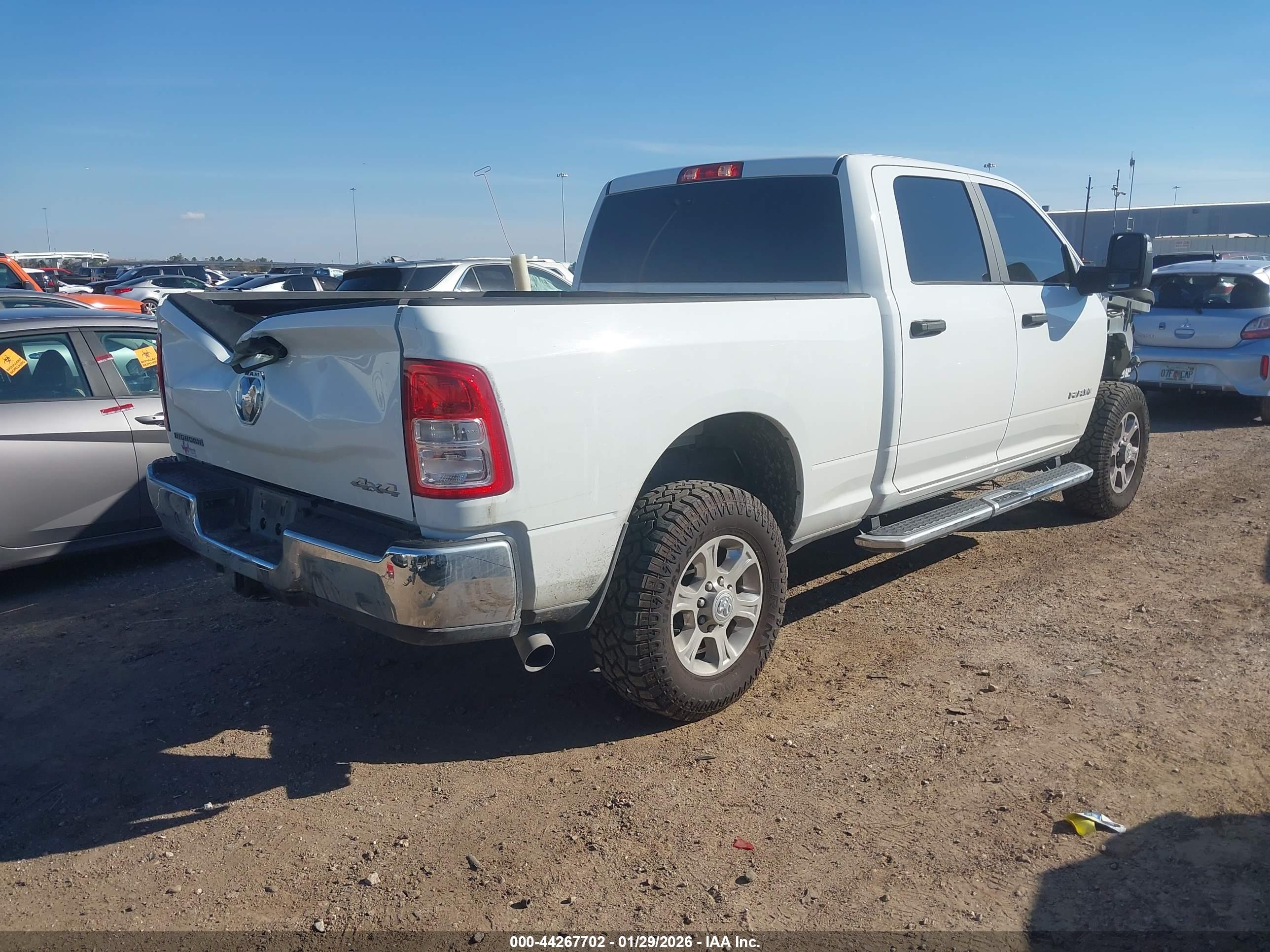 RAM 2500 image 4