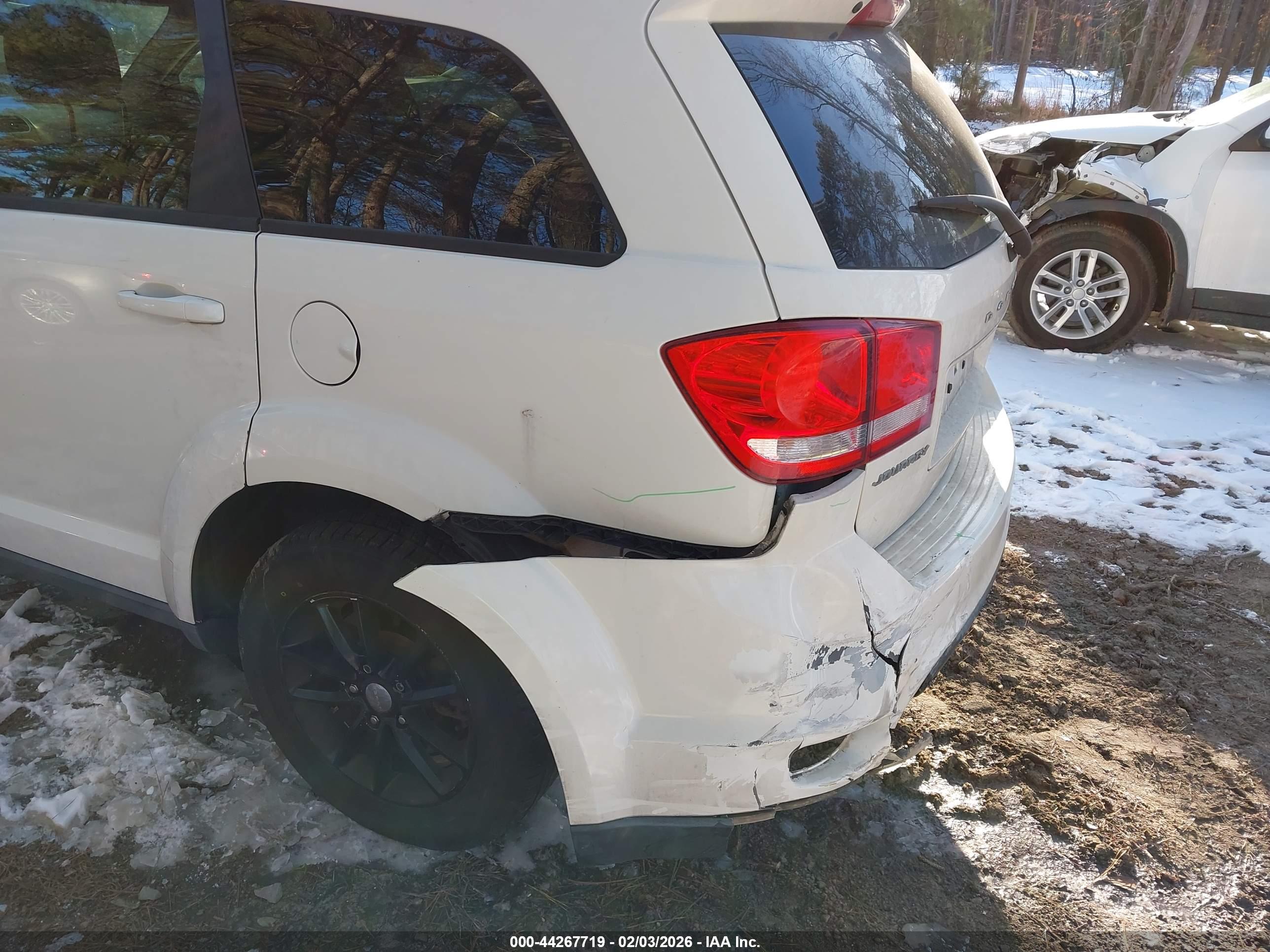 DODGE JOURNEY image 6