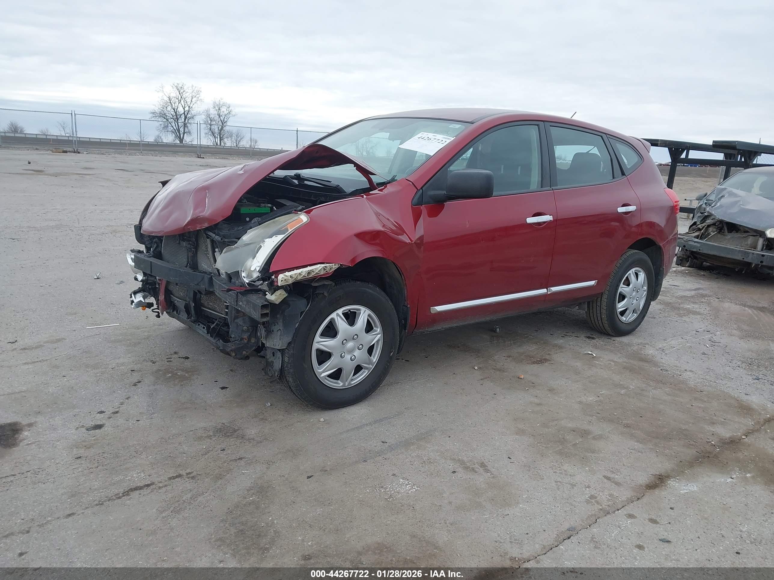 NISSAN ROGUE image 2
