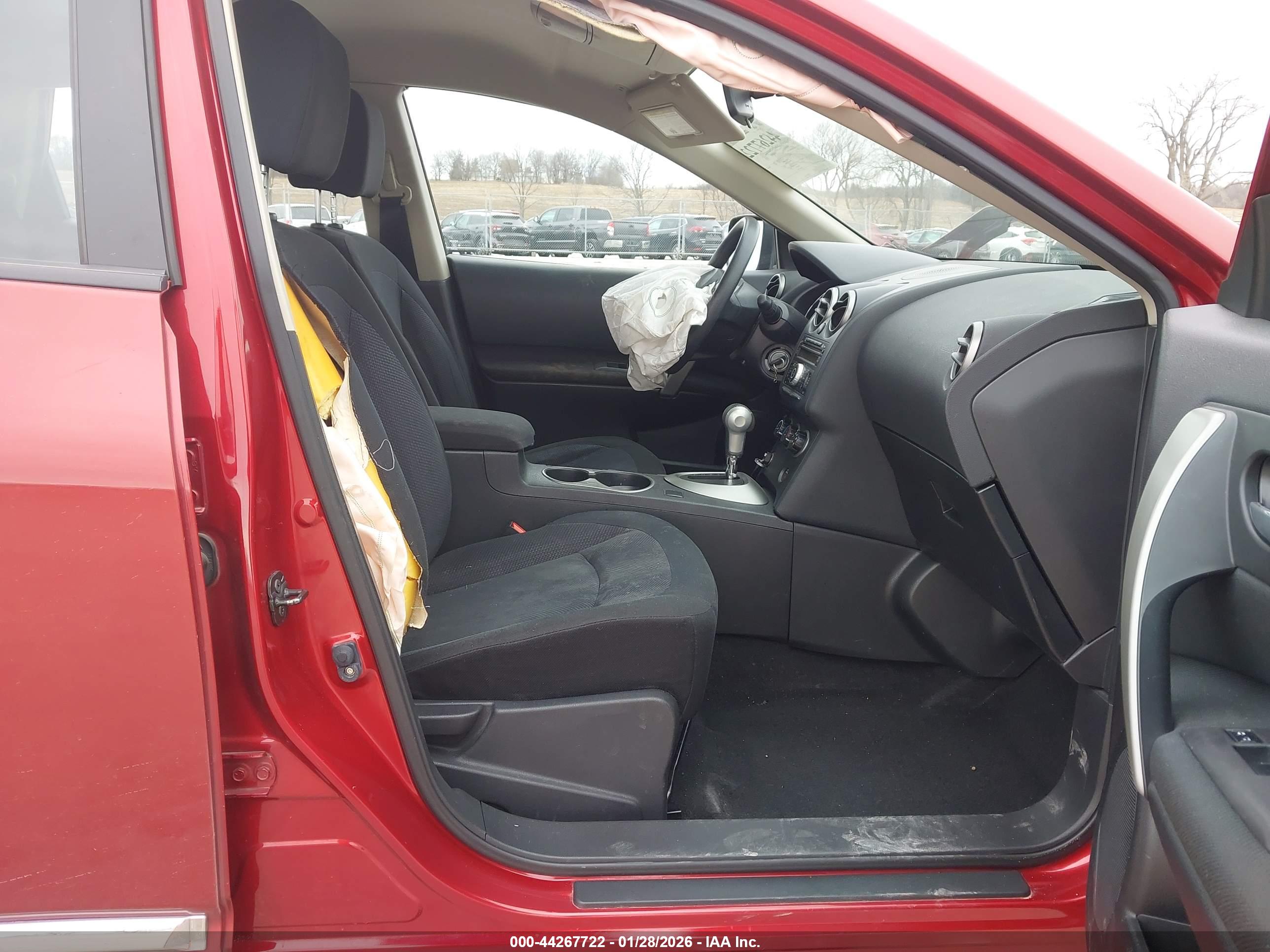 NISSAN ROGUE image 5