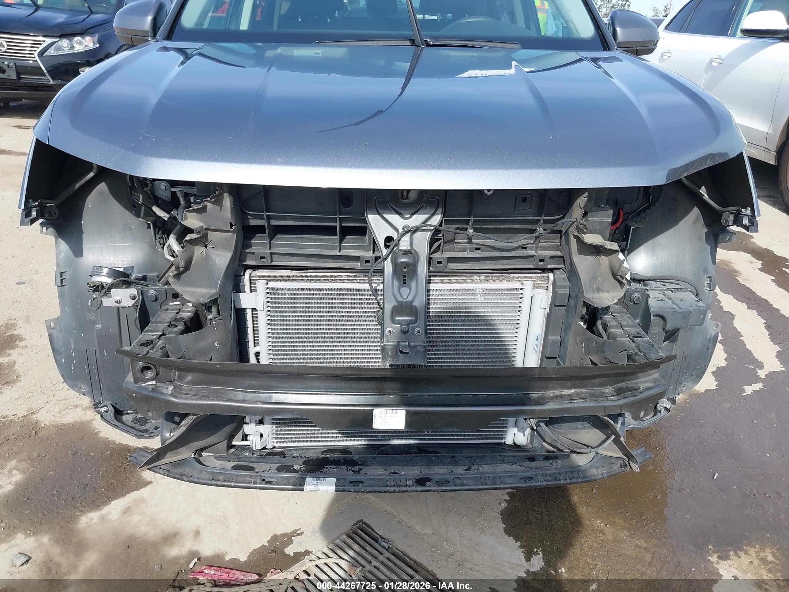 VOLKSWAGEN TAOS image 6