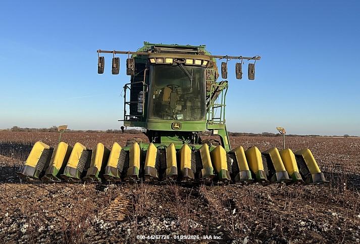 JOHN DEERE image 5