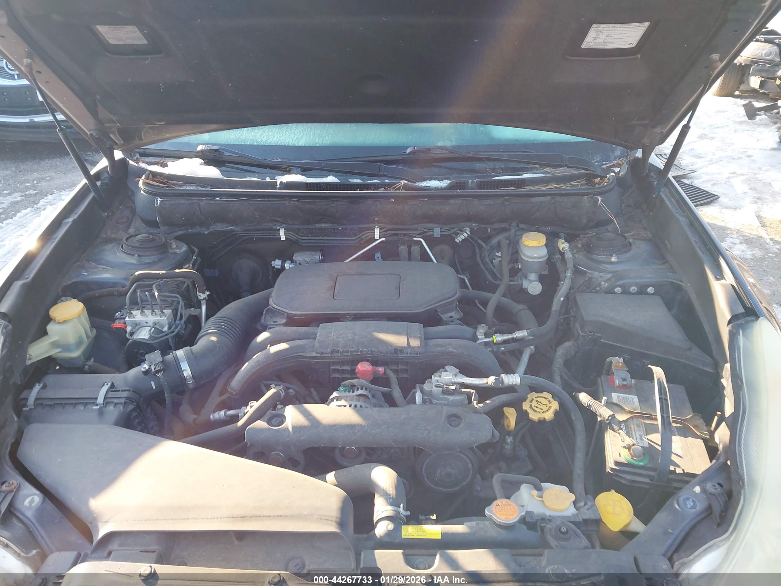 SUBARU OUTBACK image 10