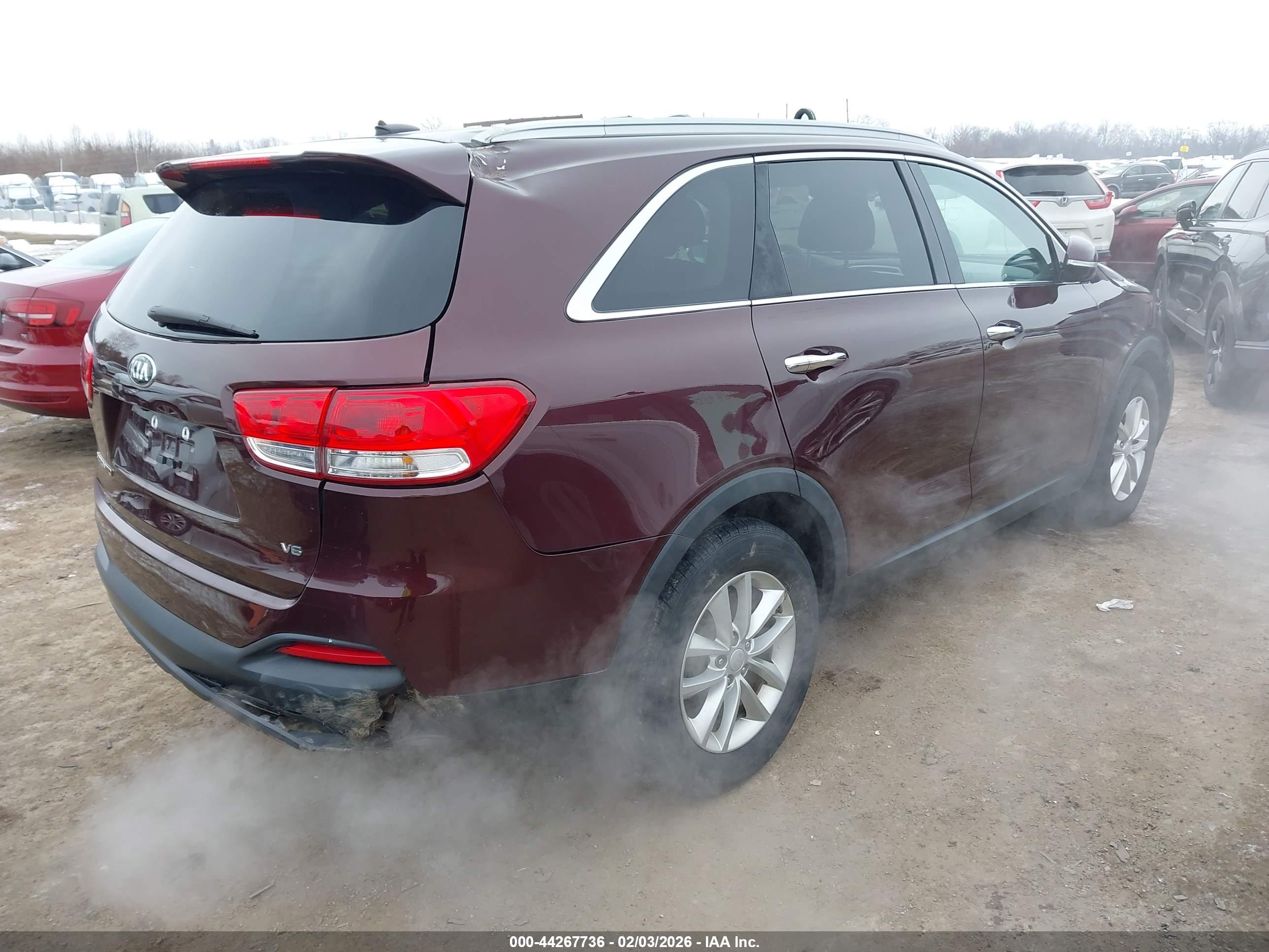KIA SORENTO image 4