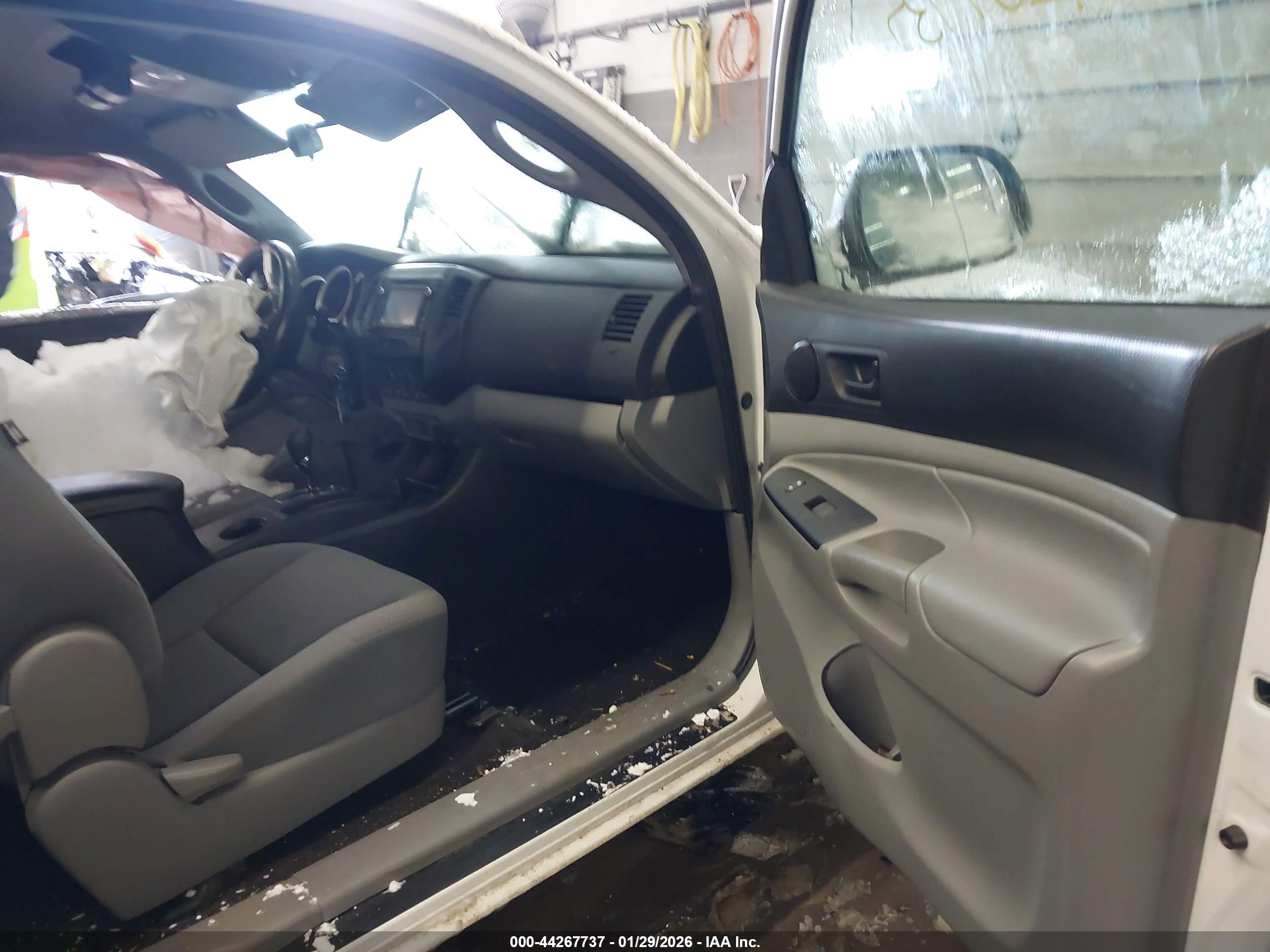 TOYOTA TACOMA image 5