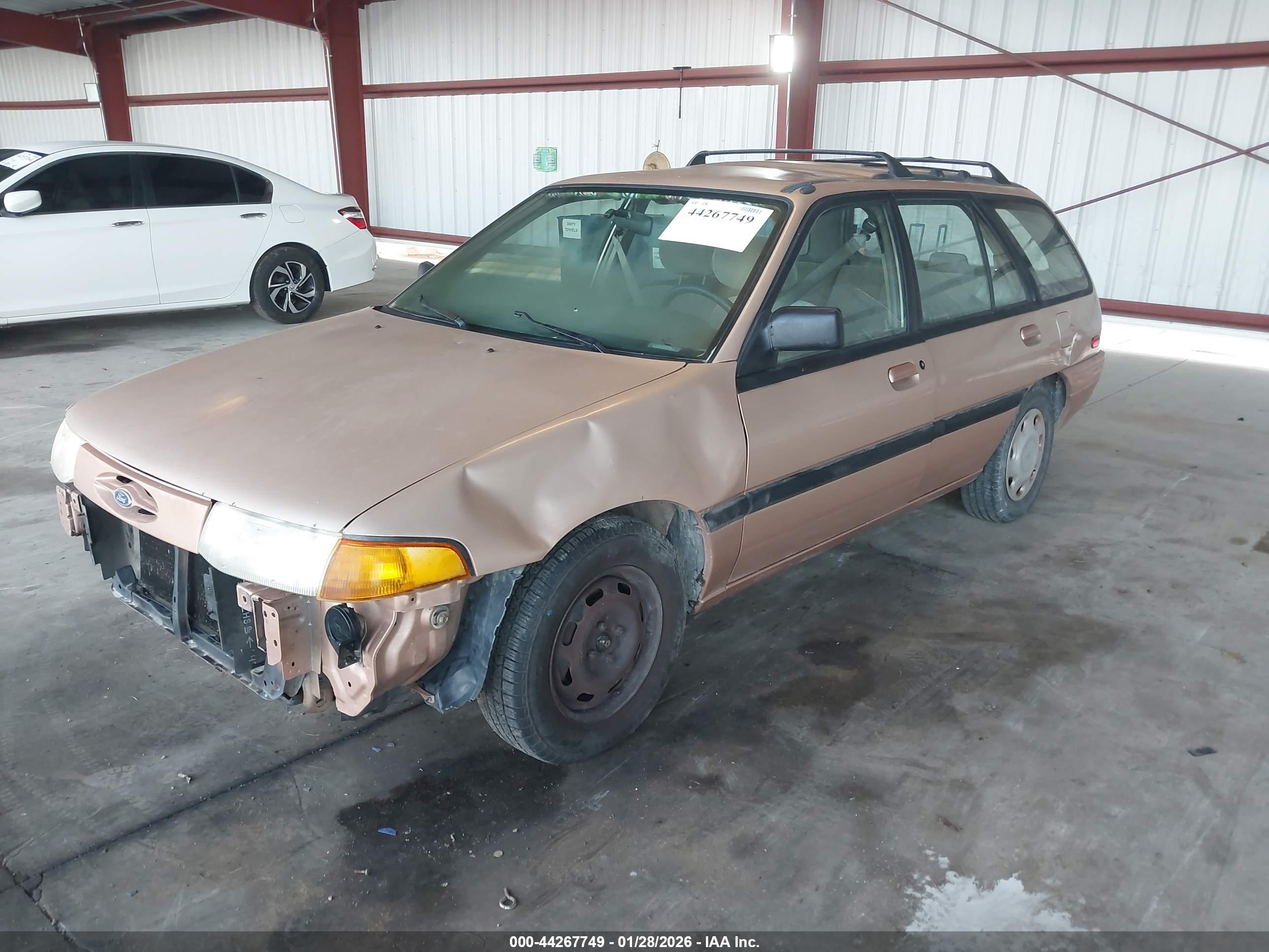FORD ESCORT image 2