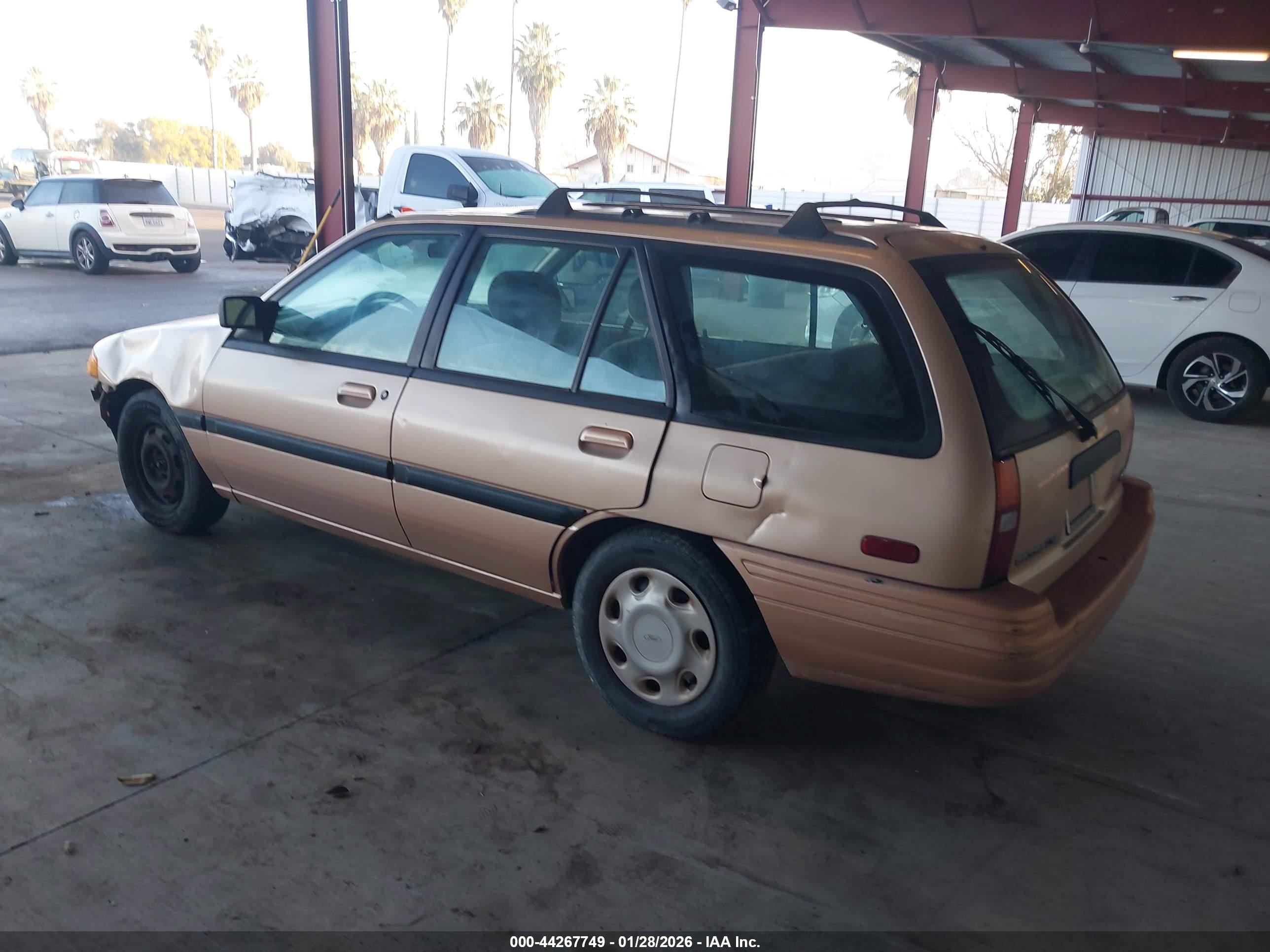 FORD ESCORT image 3
