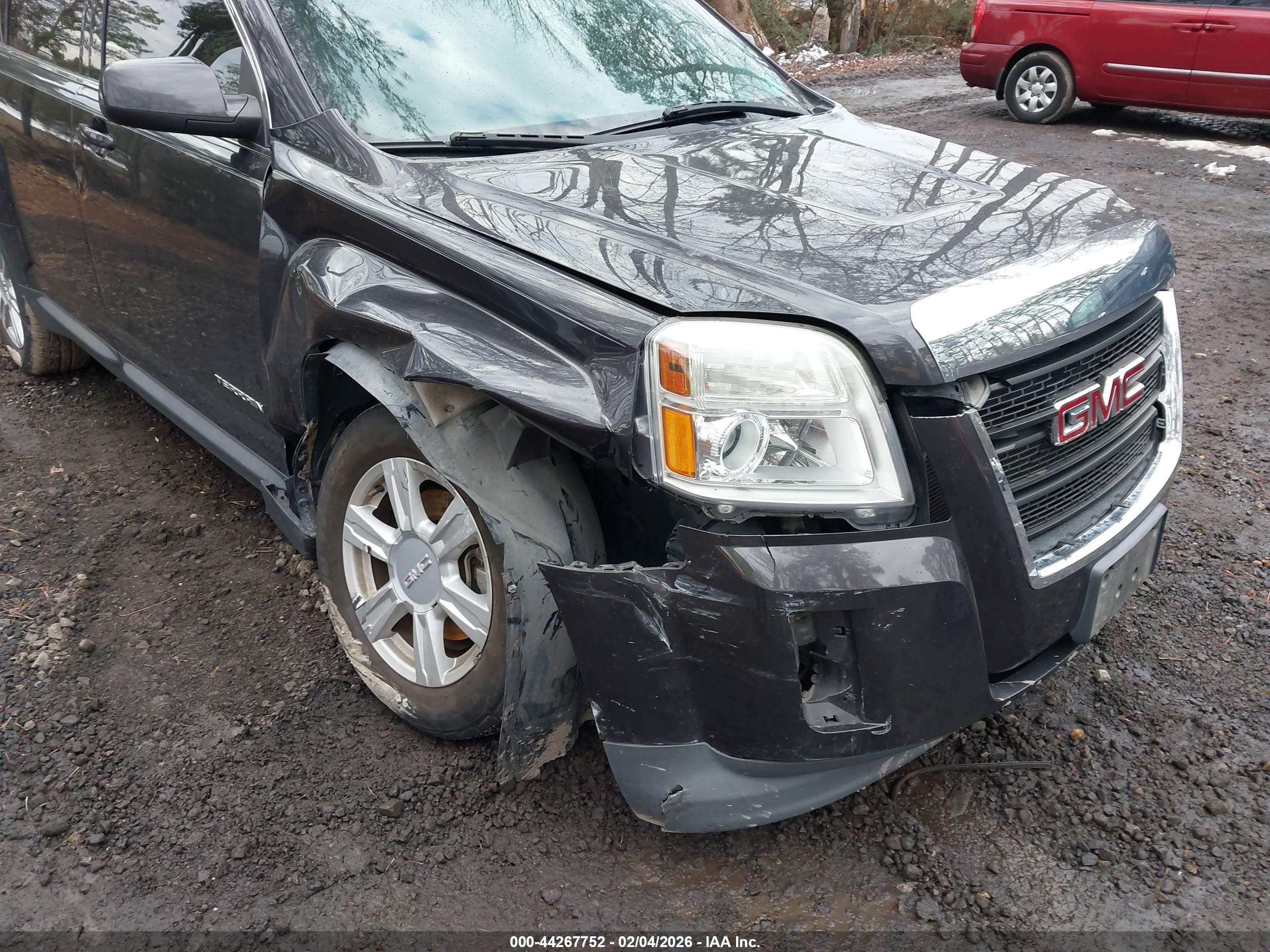 GMC TERRAIN image 6