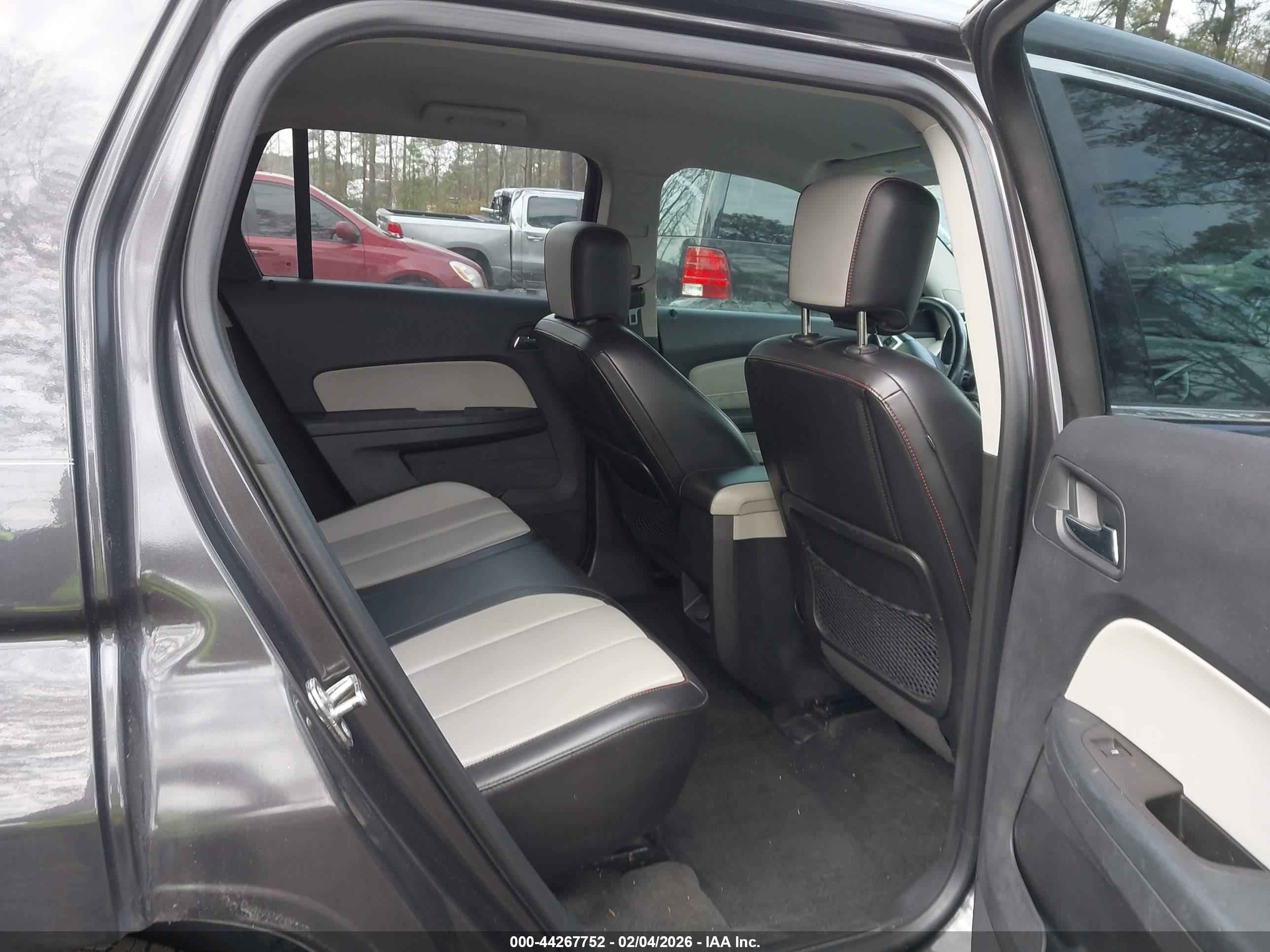 GMC TERRAIN image 8