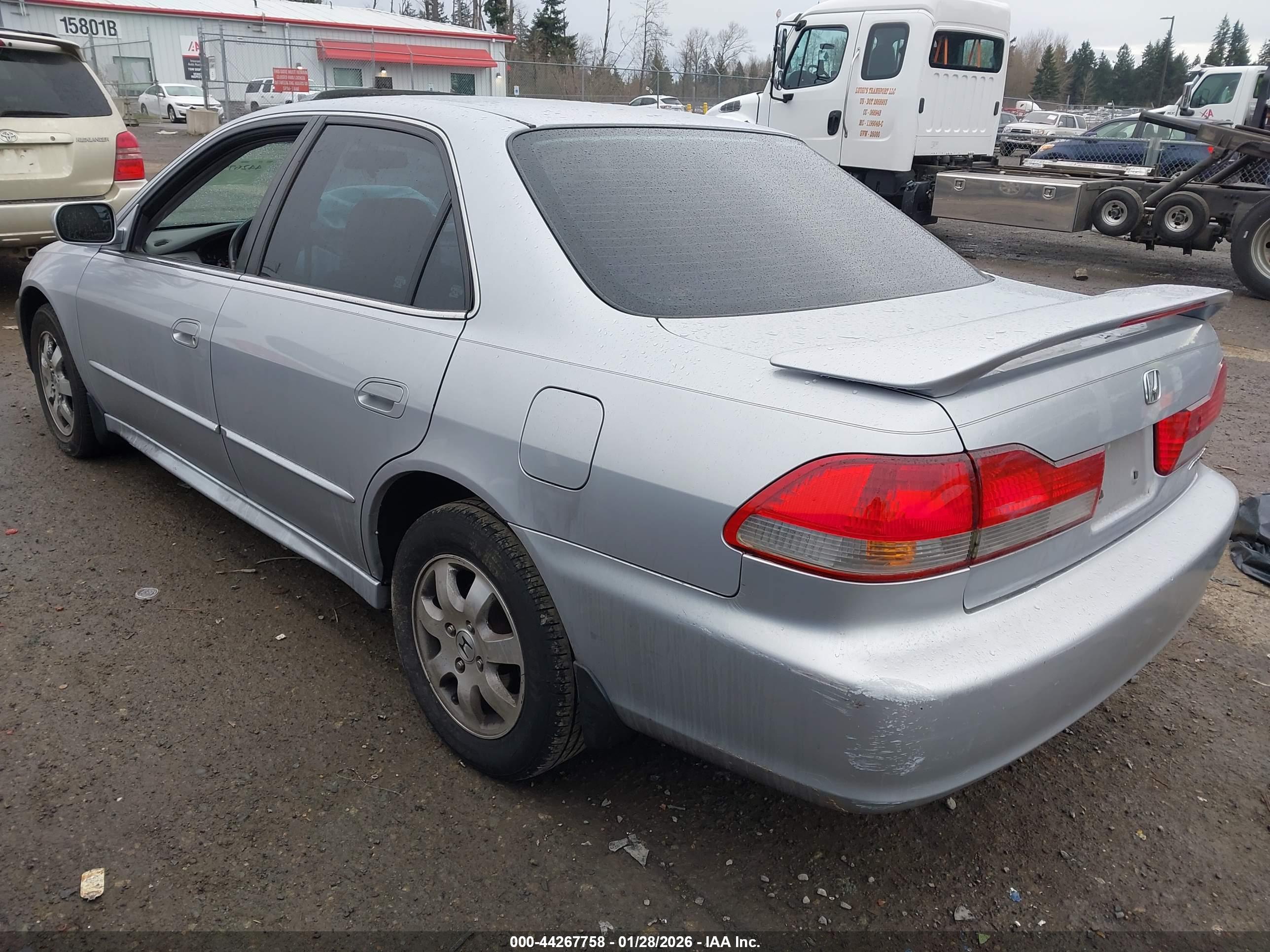 HONDA ACCORD image 3