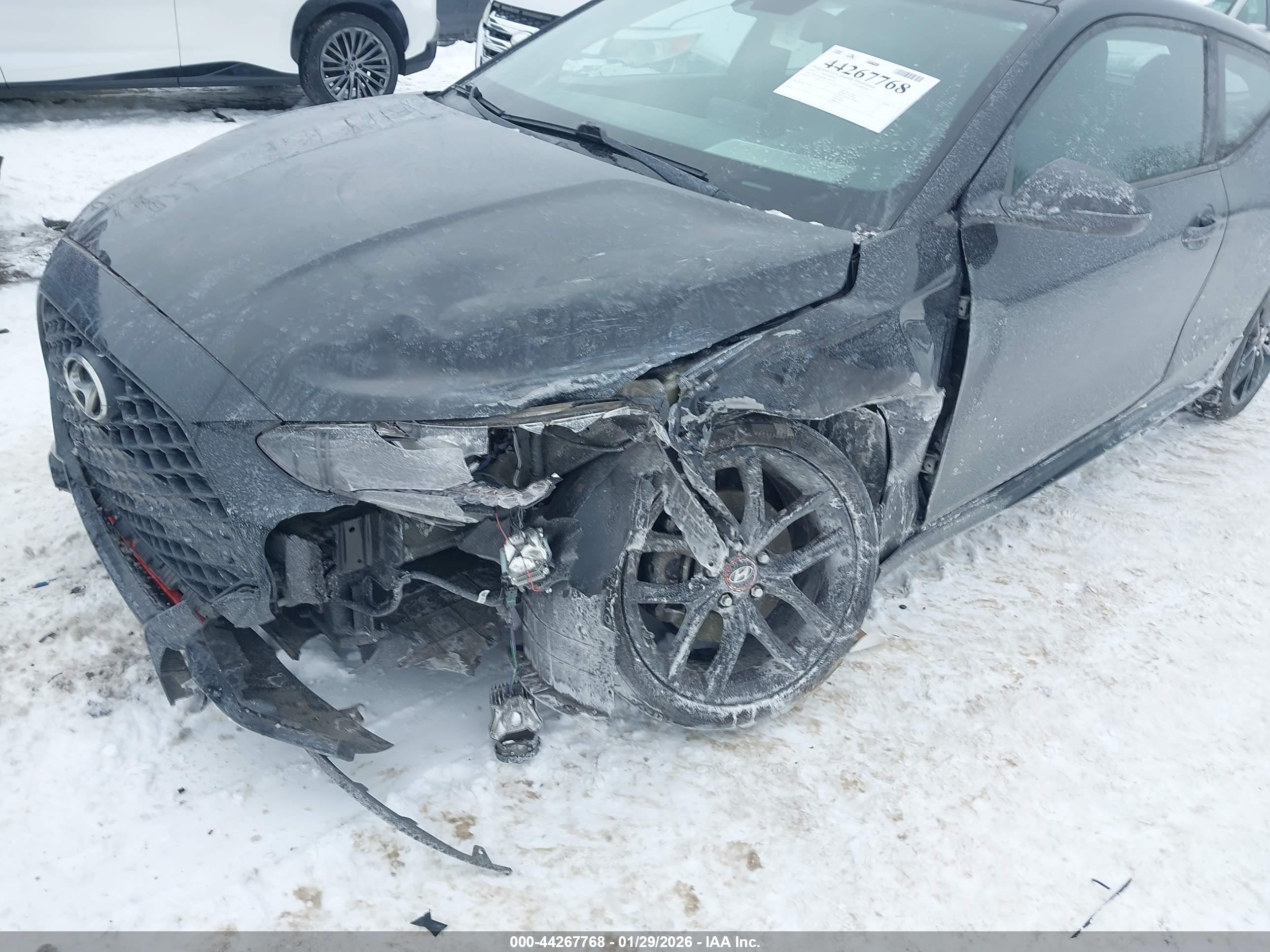 HYUNDAI VELOSTER image 6