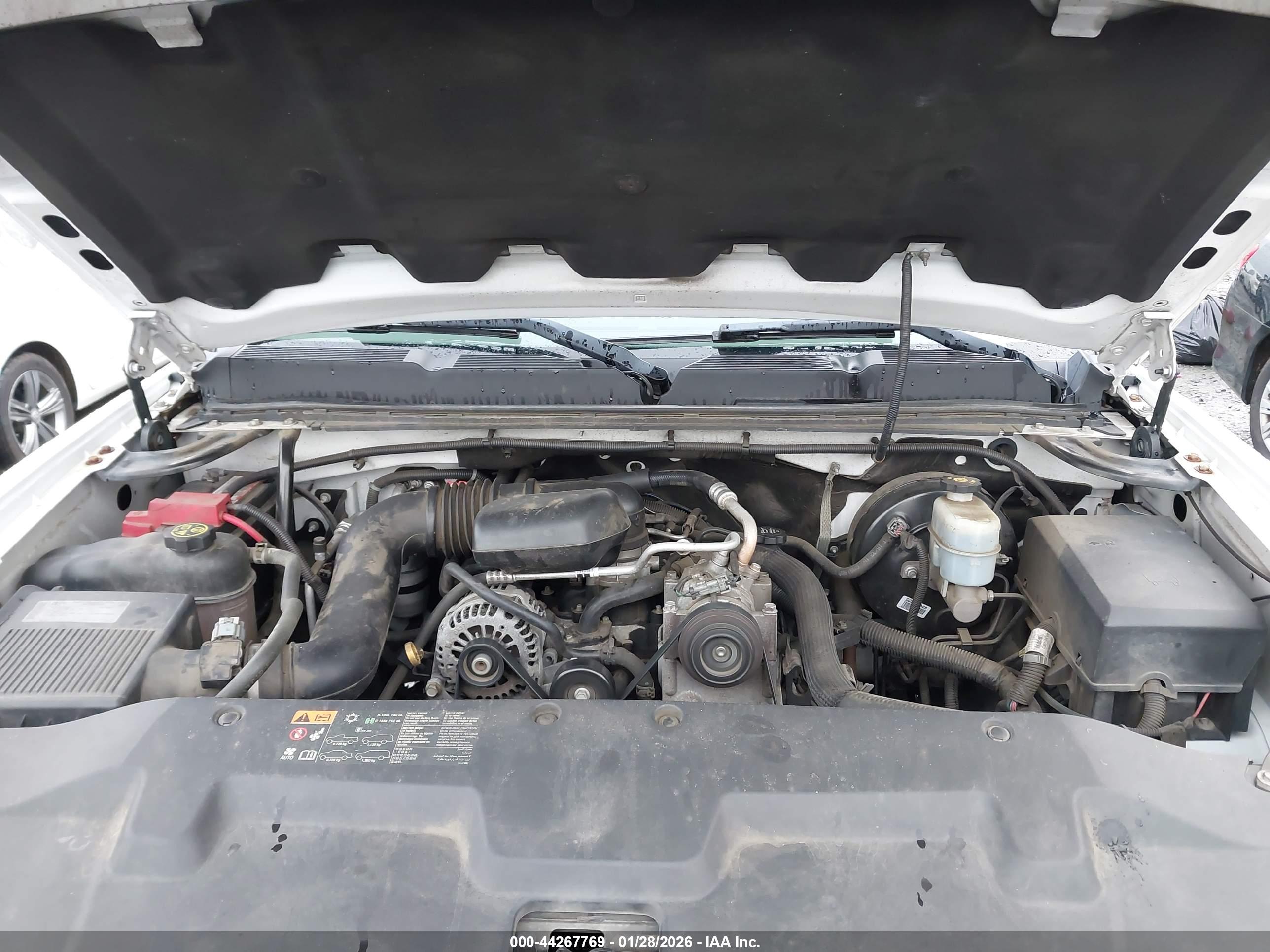 CHEVROLET SILVERADO image 10