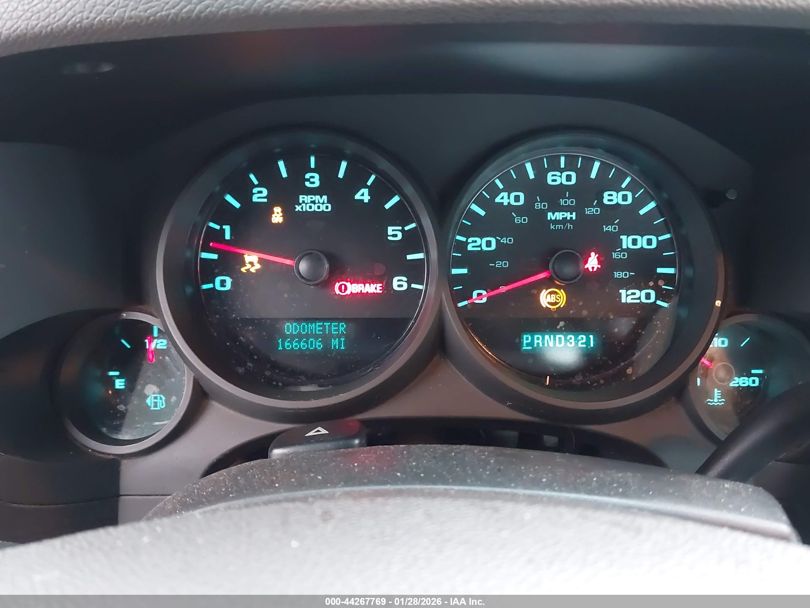 CHEVROLET SILVERADO image 7