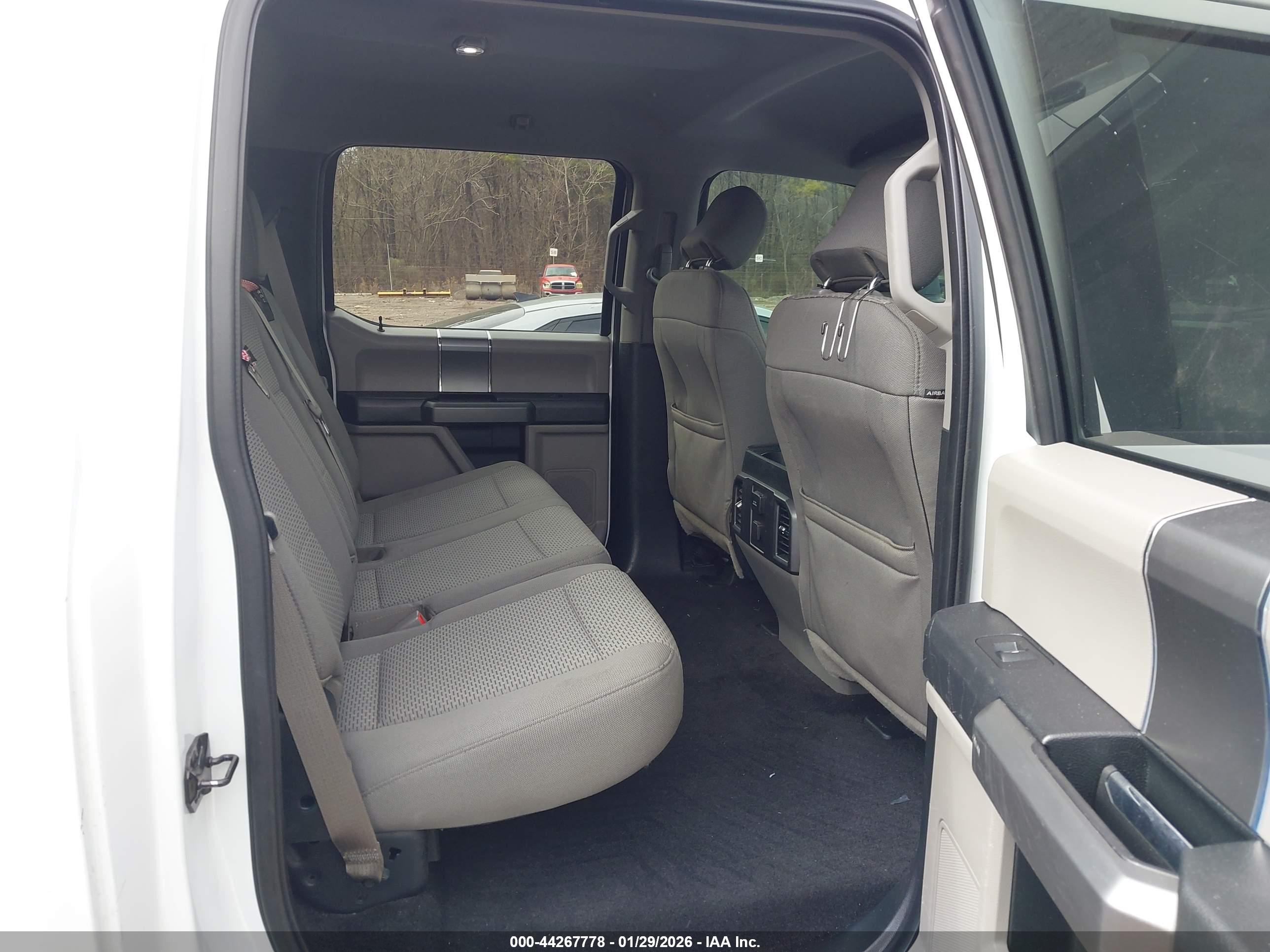 FORD F-150 image 8