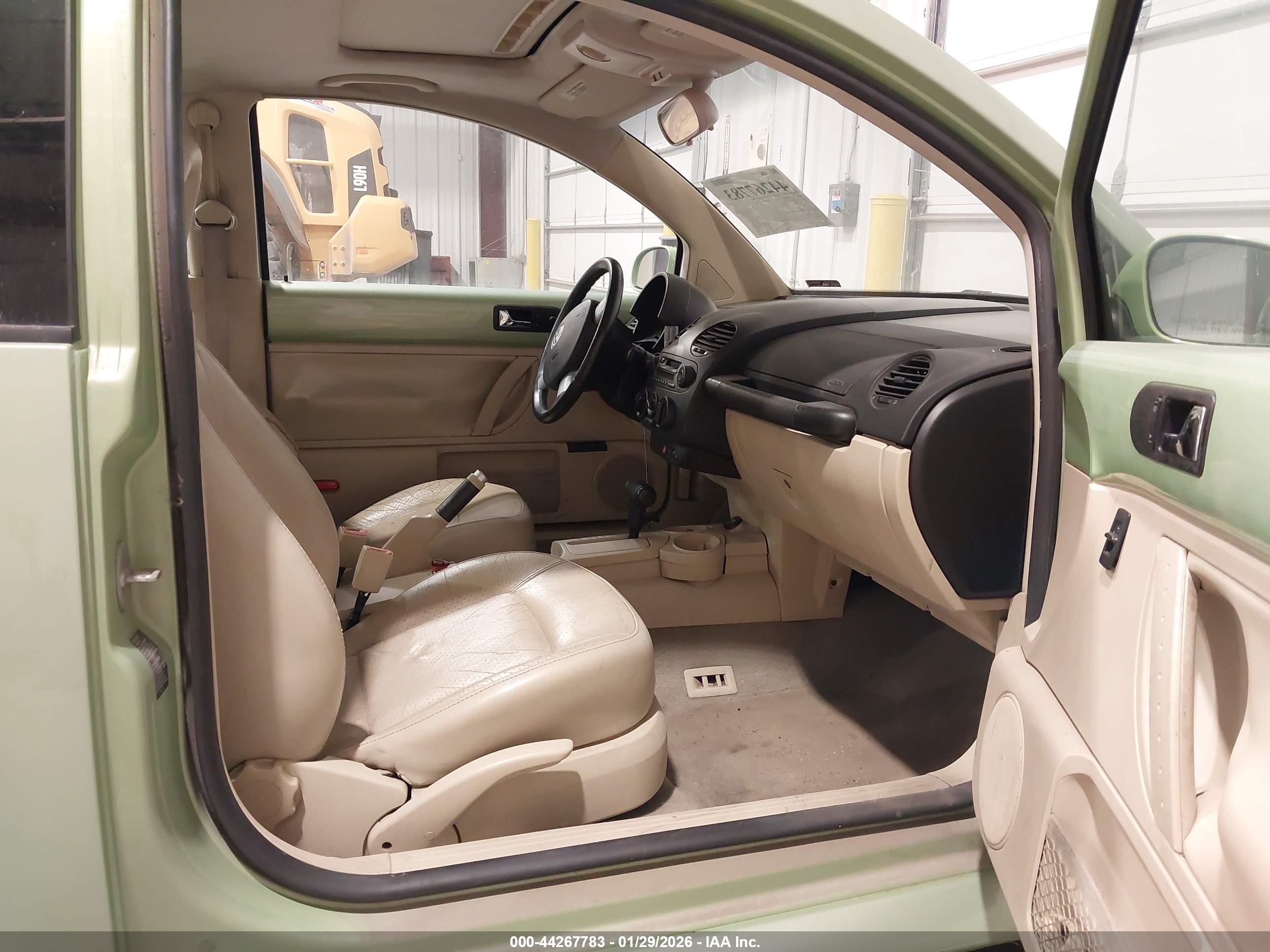 VOLKSWAGEN NEW image 5
