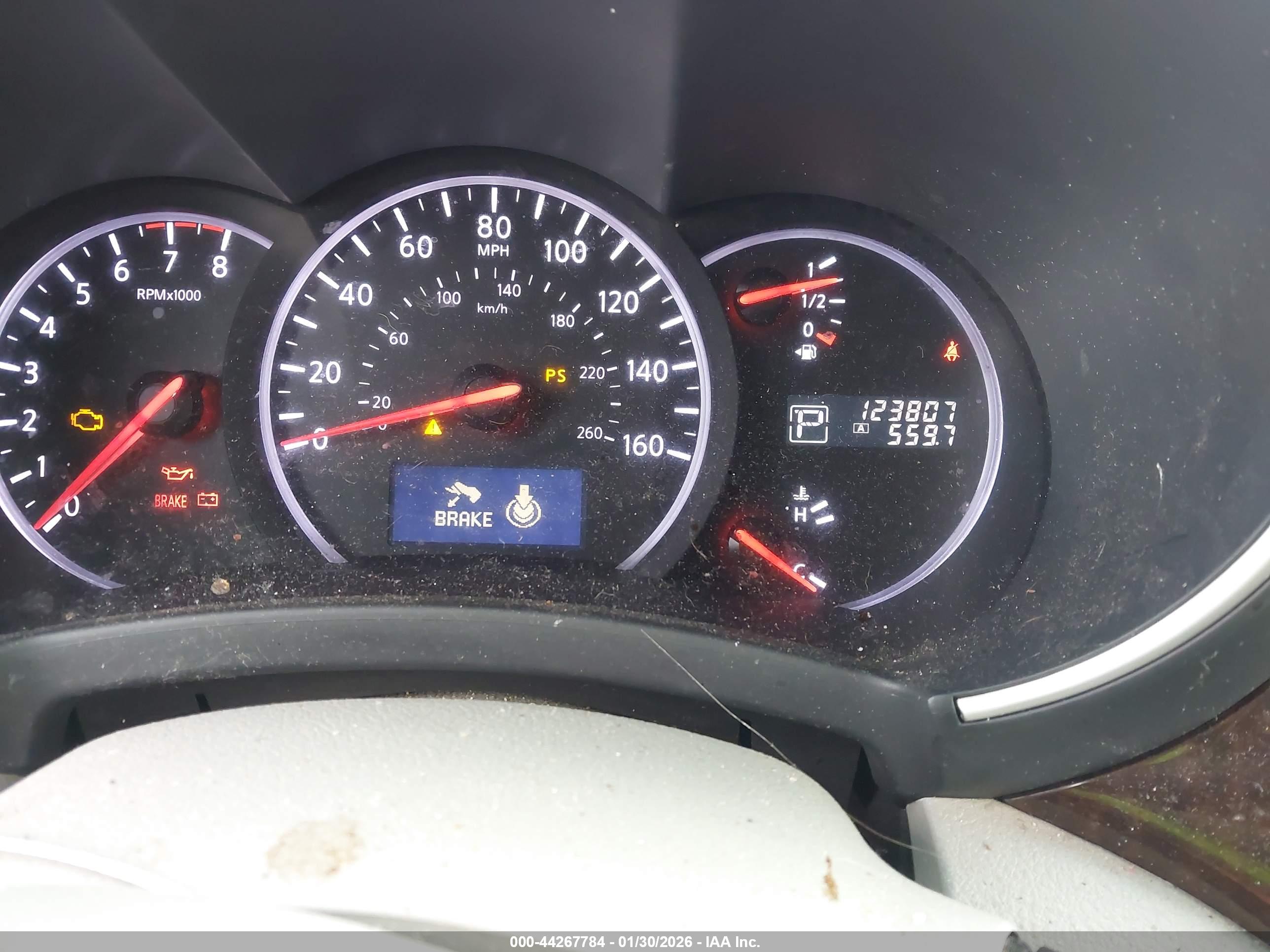 NISSAN QUEST image 7