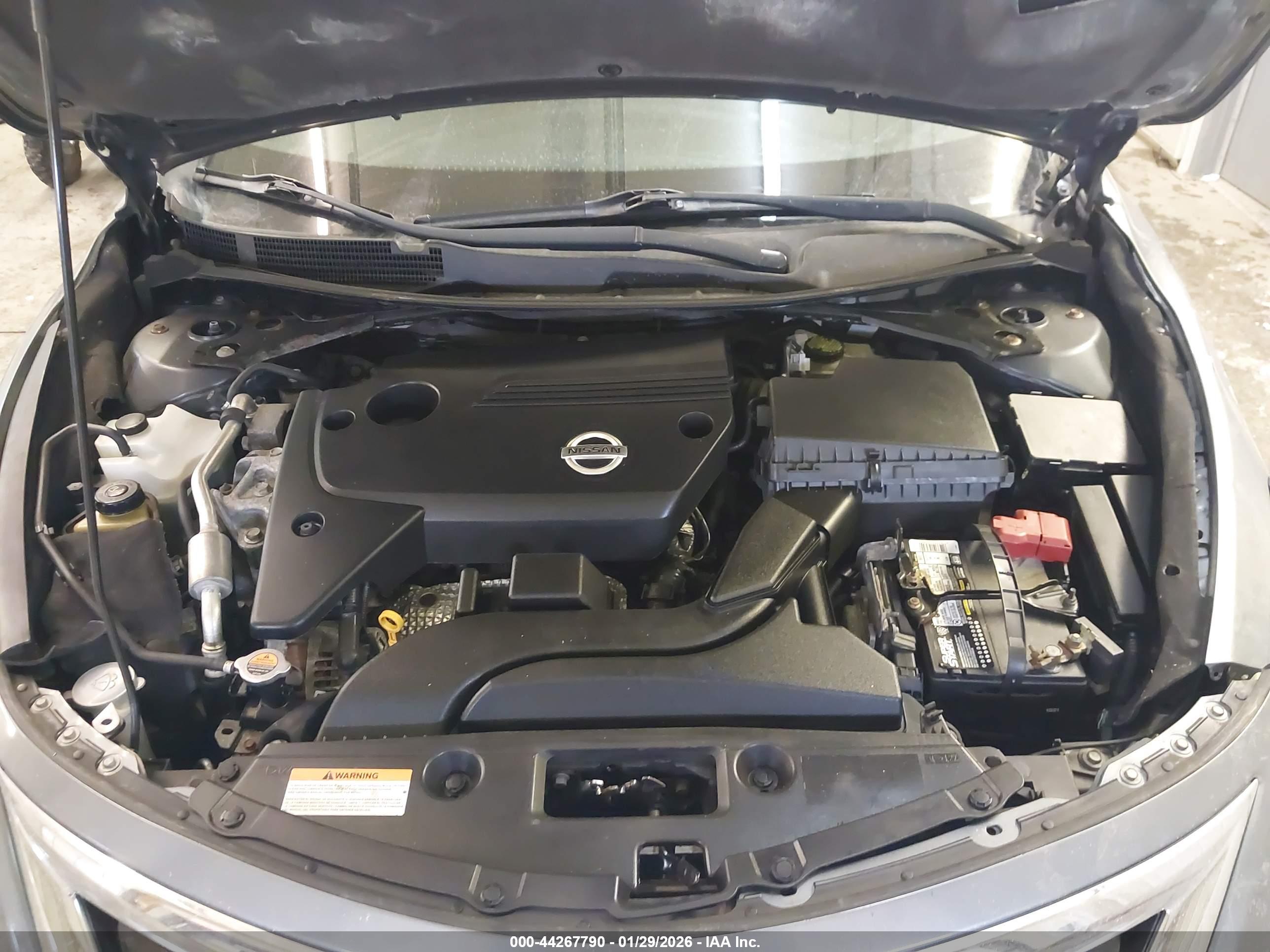 NISSAN ALTIMA image 10