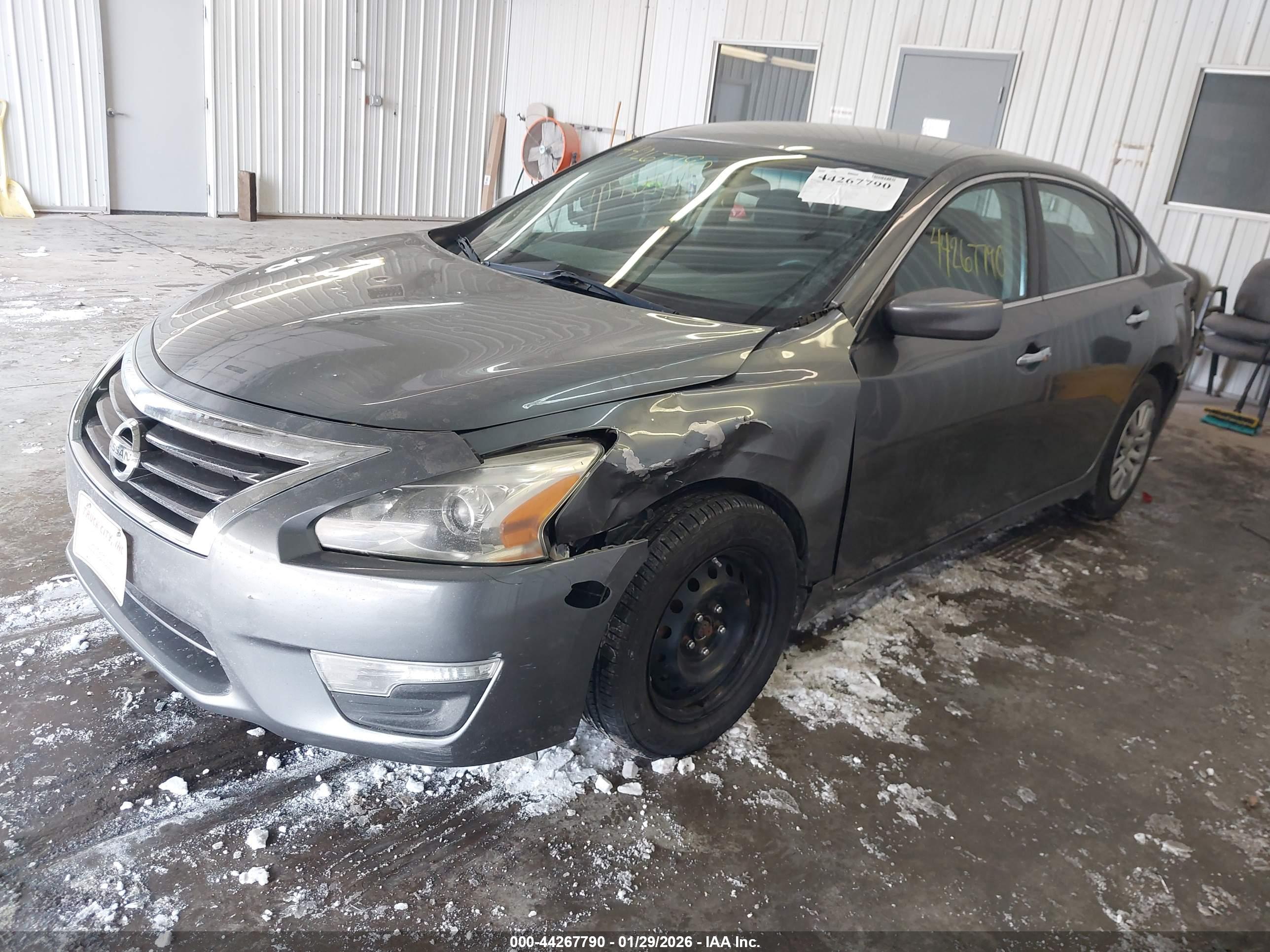 NISSAN ALTIMA image 2