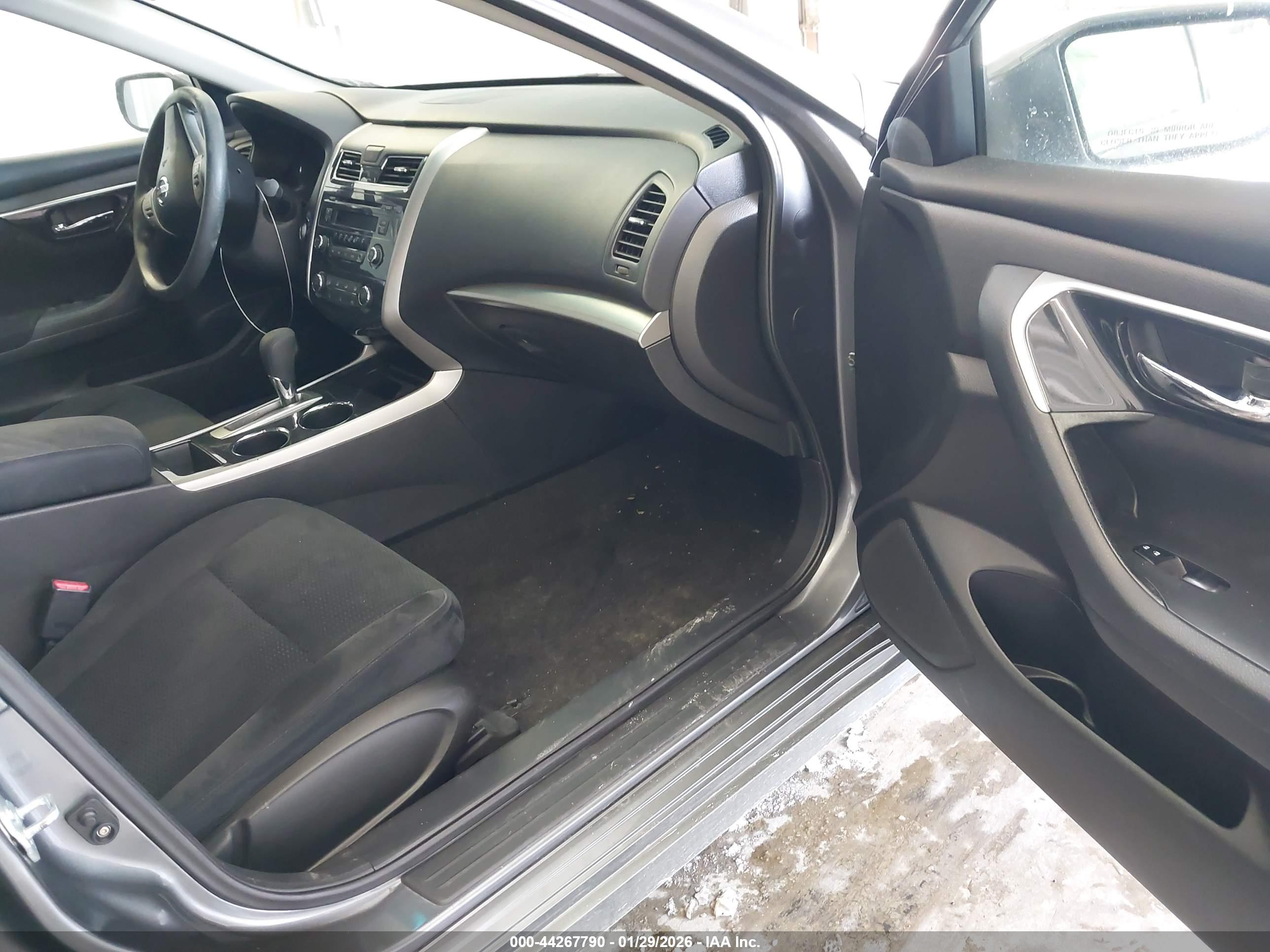 NISSAN ALTIMA image 5