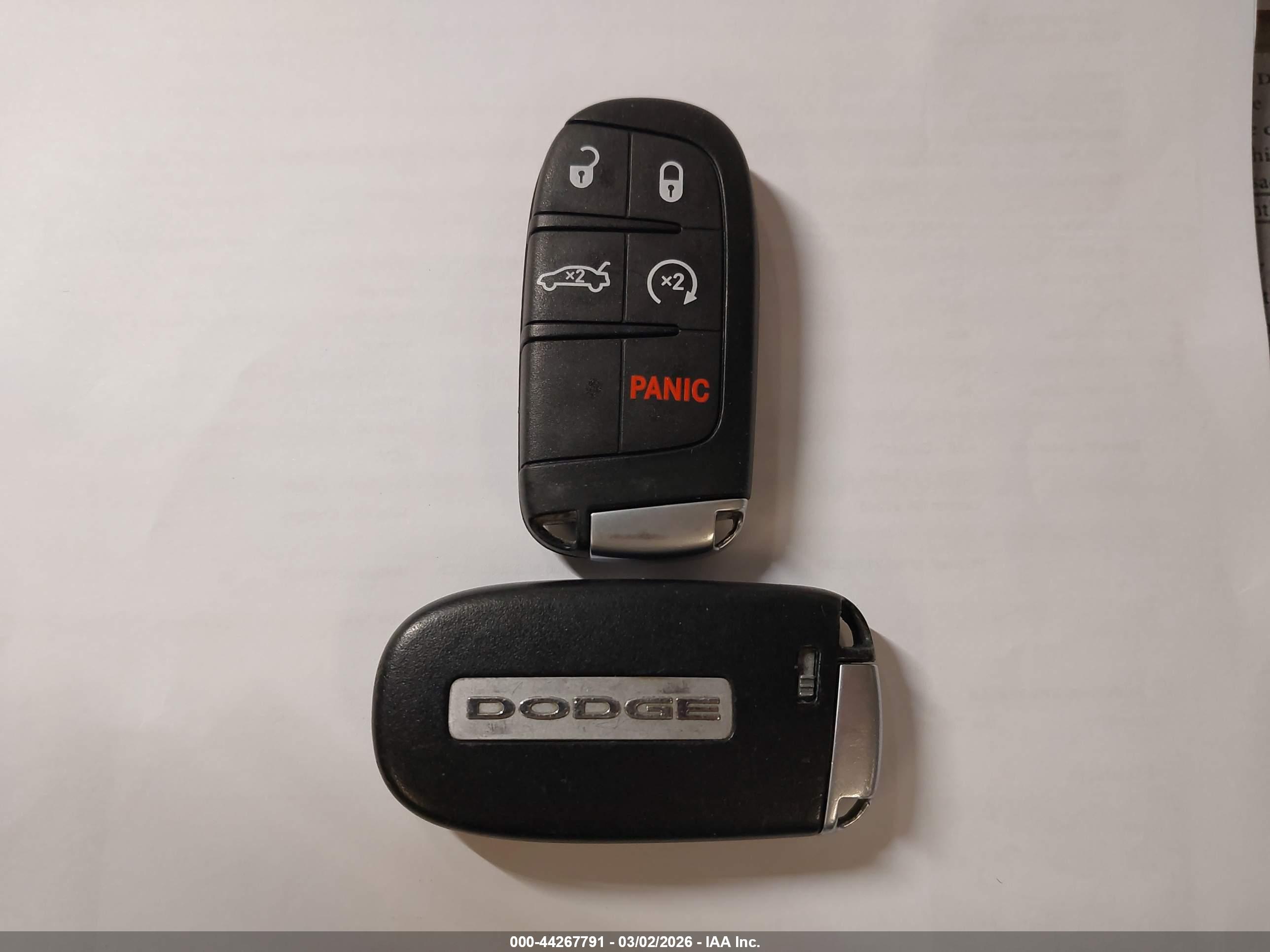 DODGE CHALLENGER image 11